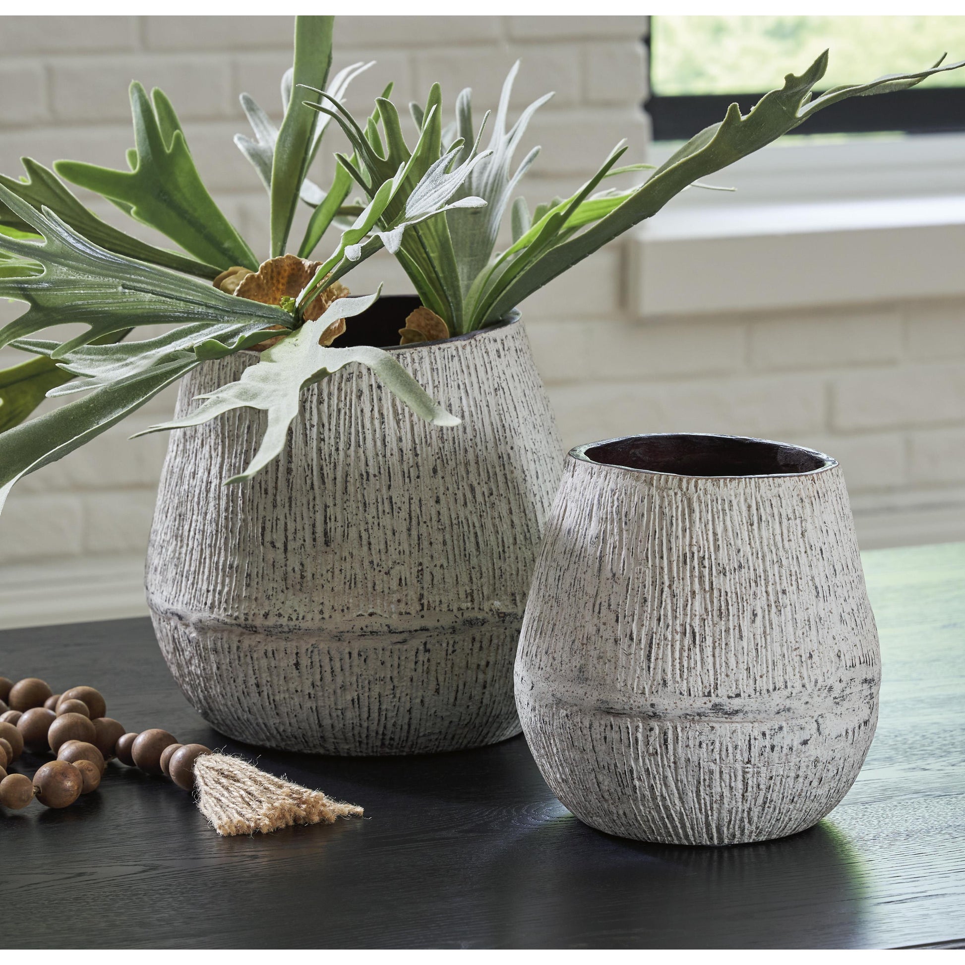 Signature Design by Ashley Home Decor Vases & Bowls A2000635 IMAGE 4