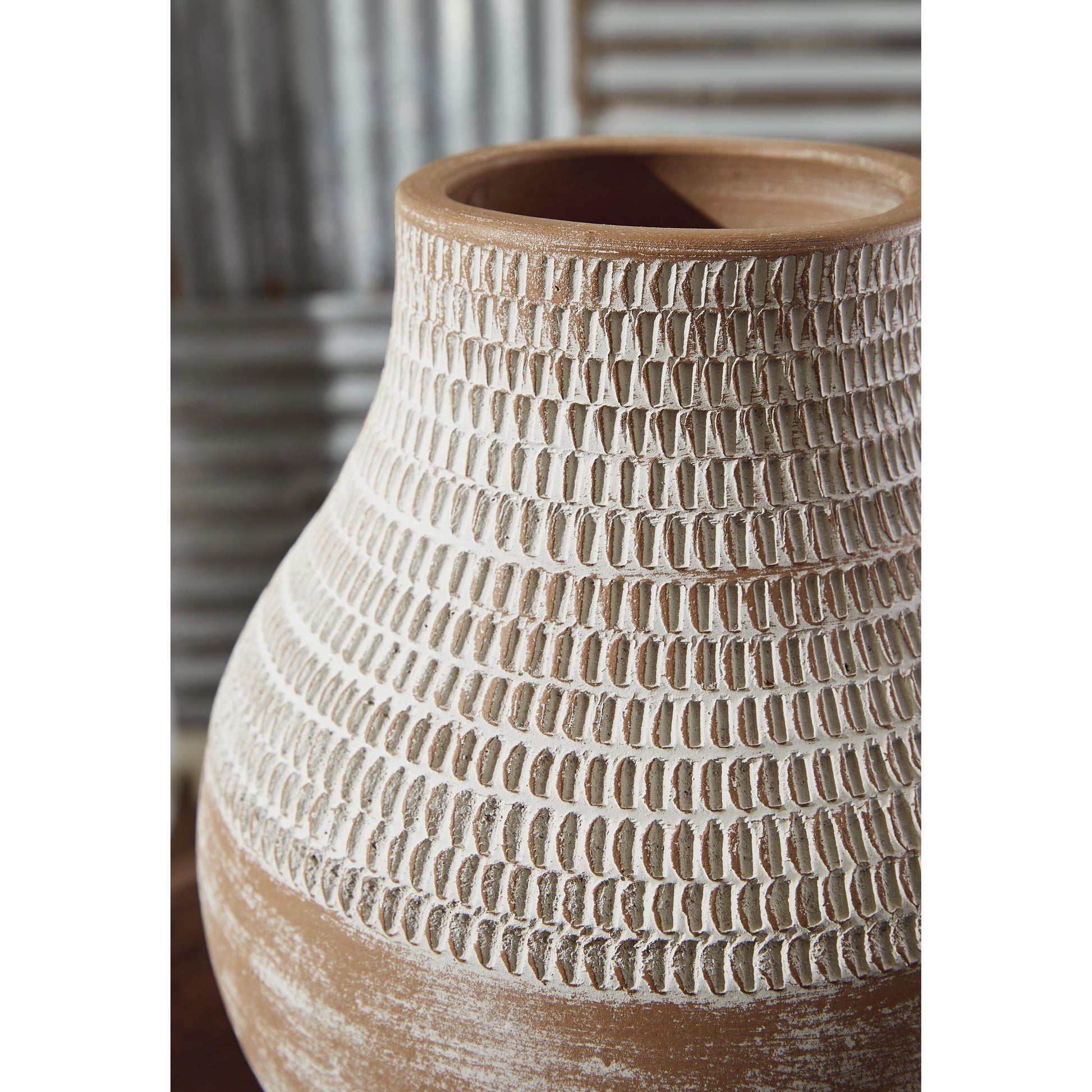 Signature Design by Ashley Home Decor Vases & Bowls A2000641 IMAGE 3