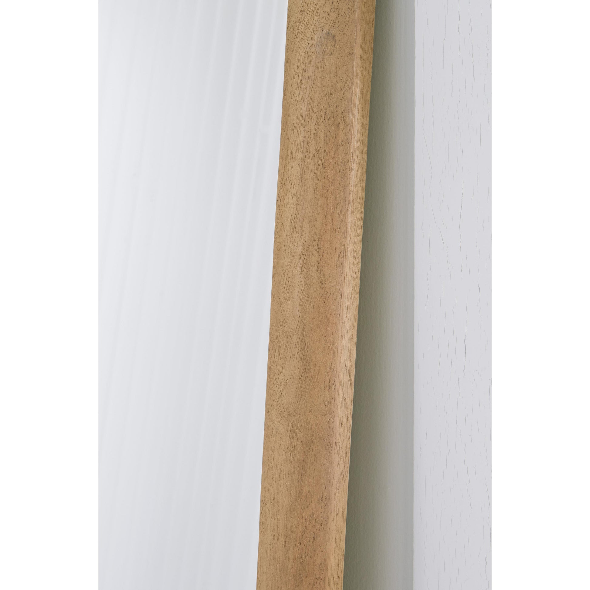 Signature Design by Ashley Dairville A8010323 Floor Mirror IMAGE 5