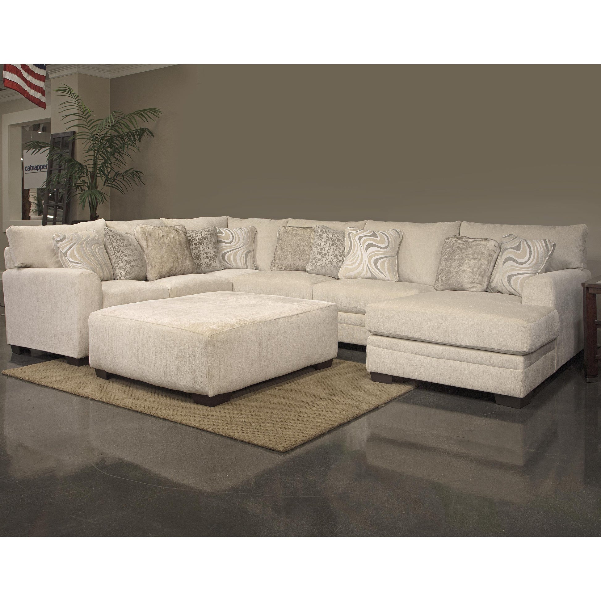  Jackson Furniture Kingston 4472 3 pc Sectional - Cream IMAGE 1