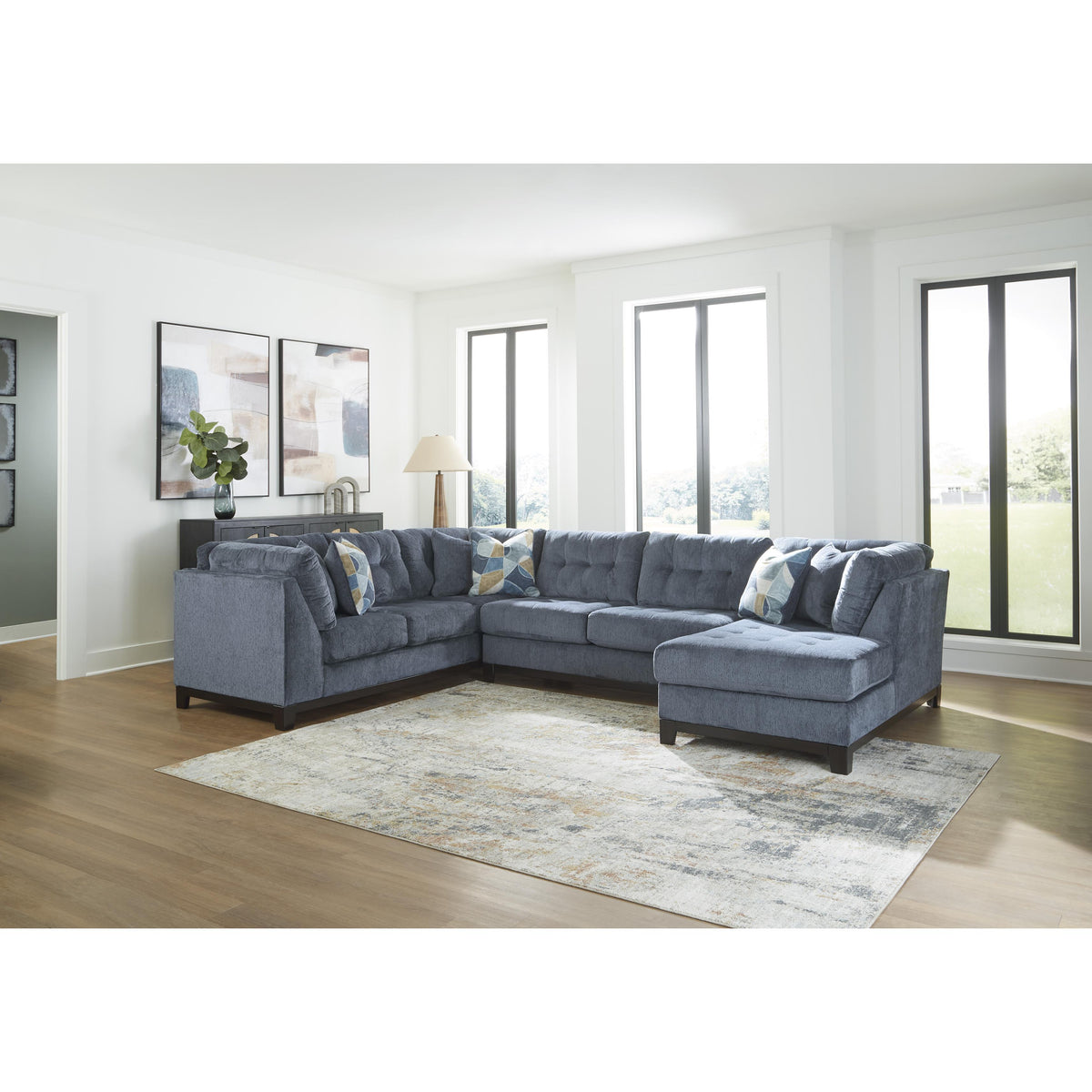  Benchcraft Maxon Place 33003S2 3 pc Sectional with Chaise IMAGE 3