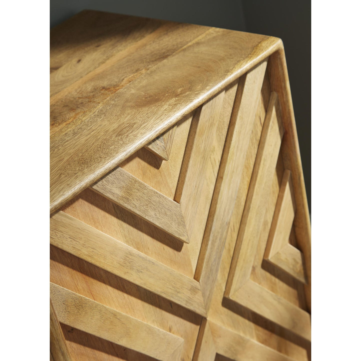 Signature Design by Ashley Cadewick A4000570 Accent Cabinet IMAGE 8
