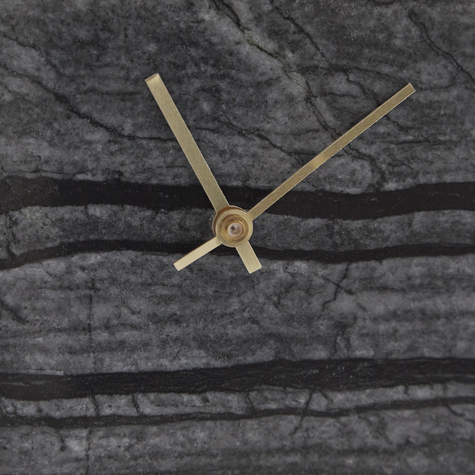 Signature Design by Ashley Home Decor Clocks A2000661 IMAGE 6