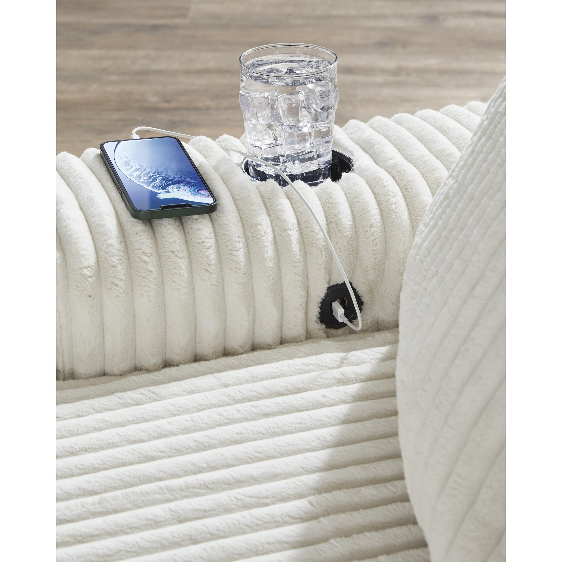 Signature Design by Ashley Lindyn 2110415 Chaise IMAGE 7
