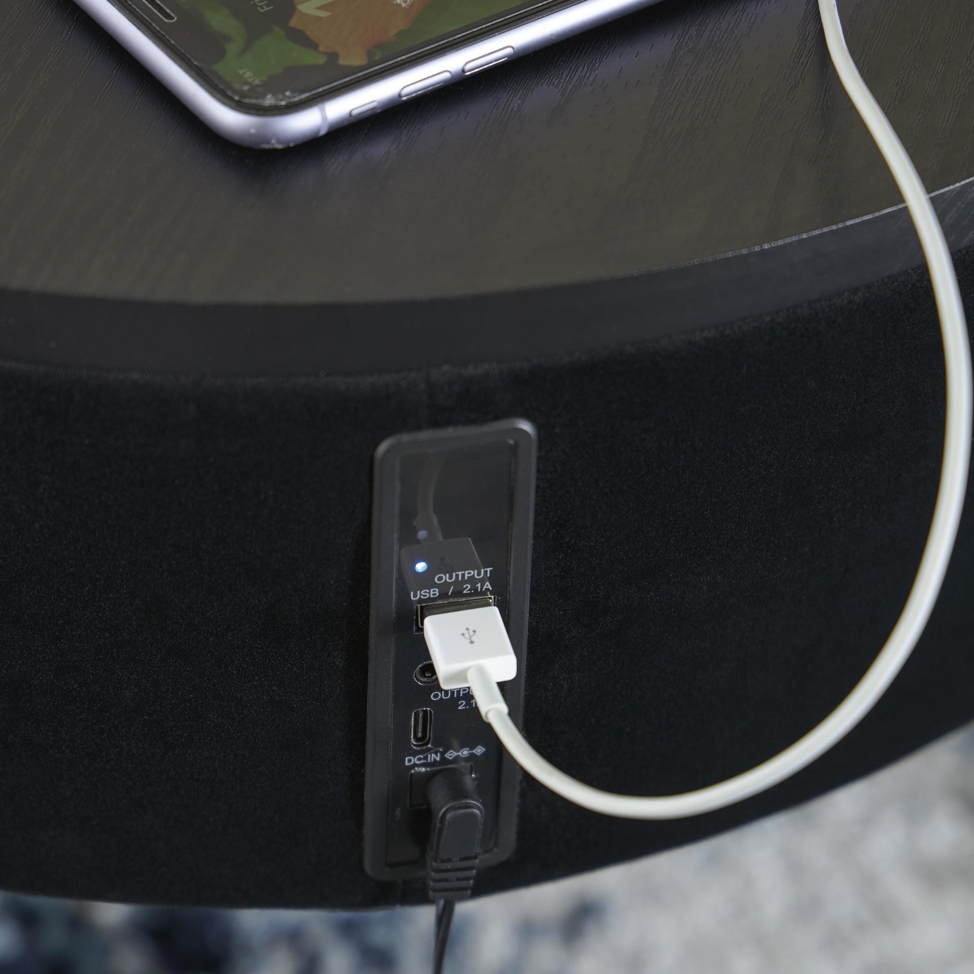Signature Design by Ashley Nedman A4000669 Accent Table with Speaker IMAGE 8