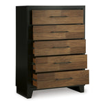Benchcraft Kraeburn B496-46 Five Drawer Chest IMAGE 2