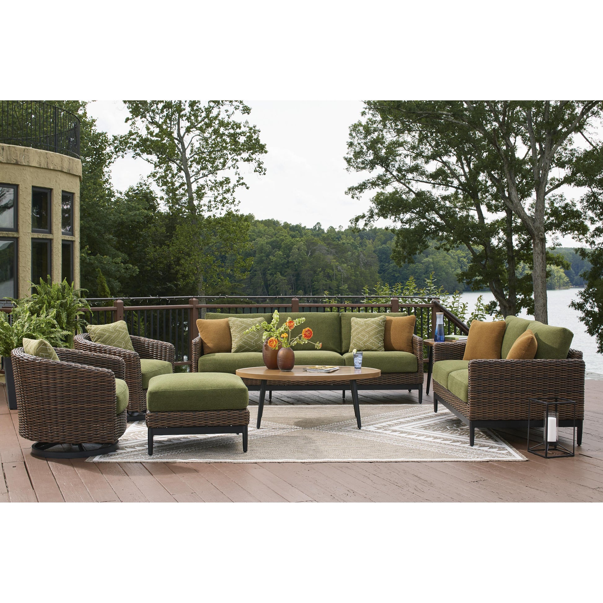 Signature Design by Ashley Horizon Hall P572-835 Loveseat with Cushion IMAGE 11