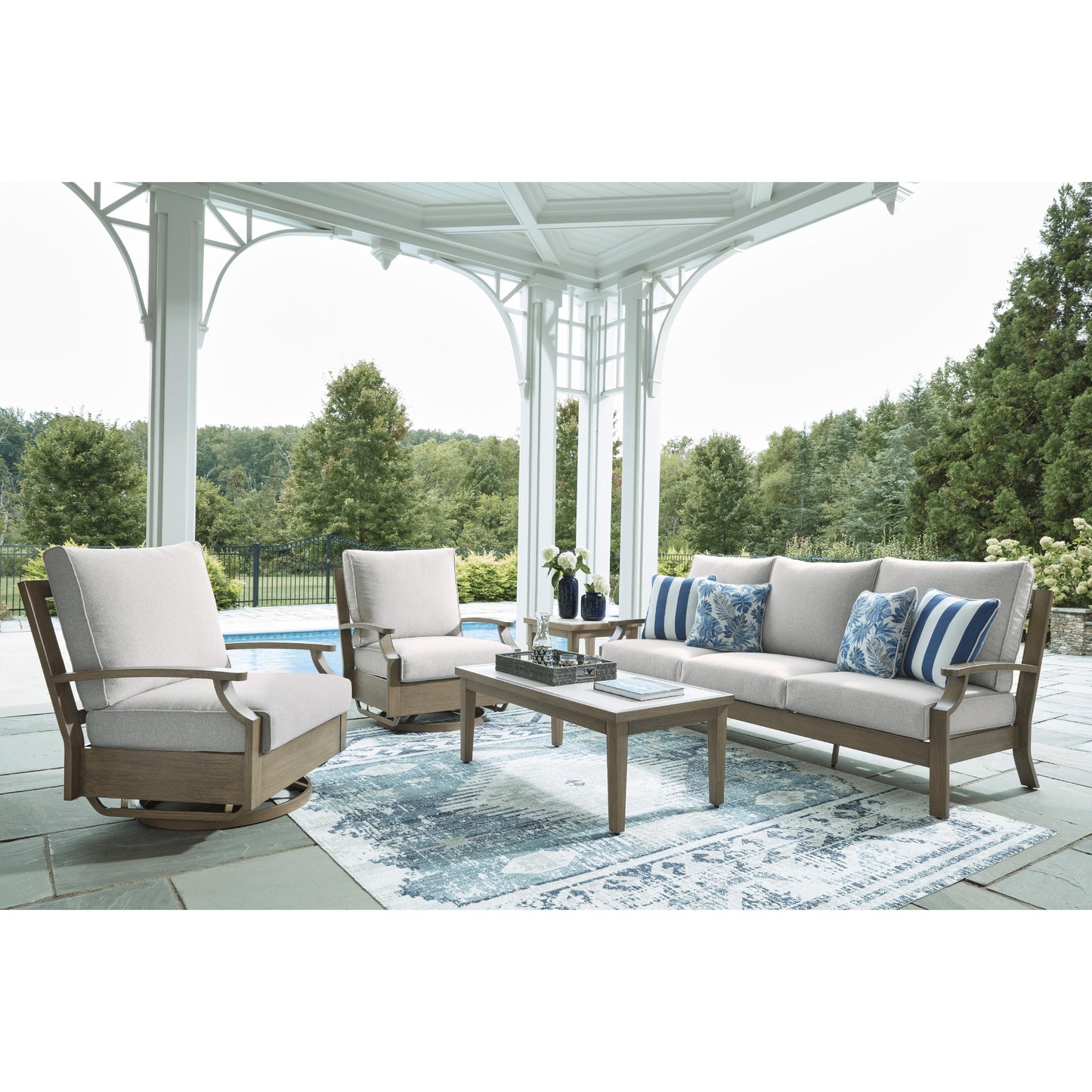 Signature Design by Ashley Rainier Ranch P701-821 Swivel Glider Chair with Cushion IMAGE 10
