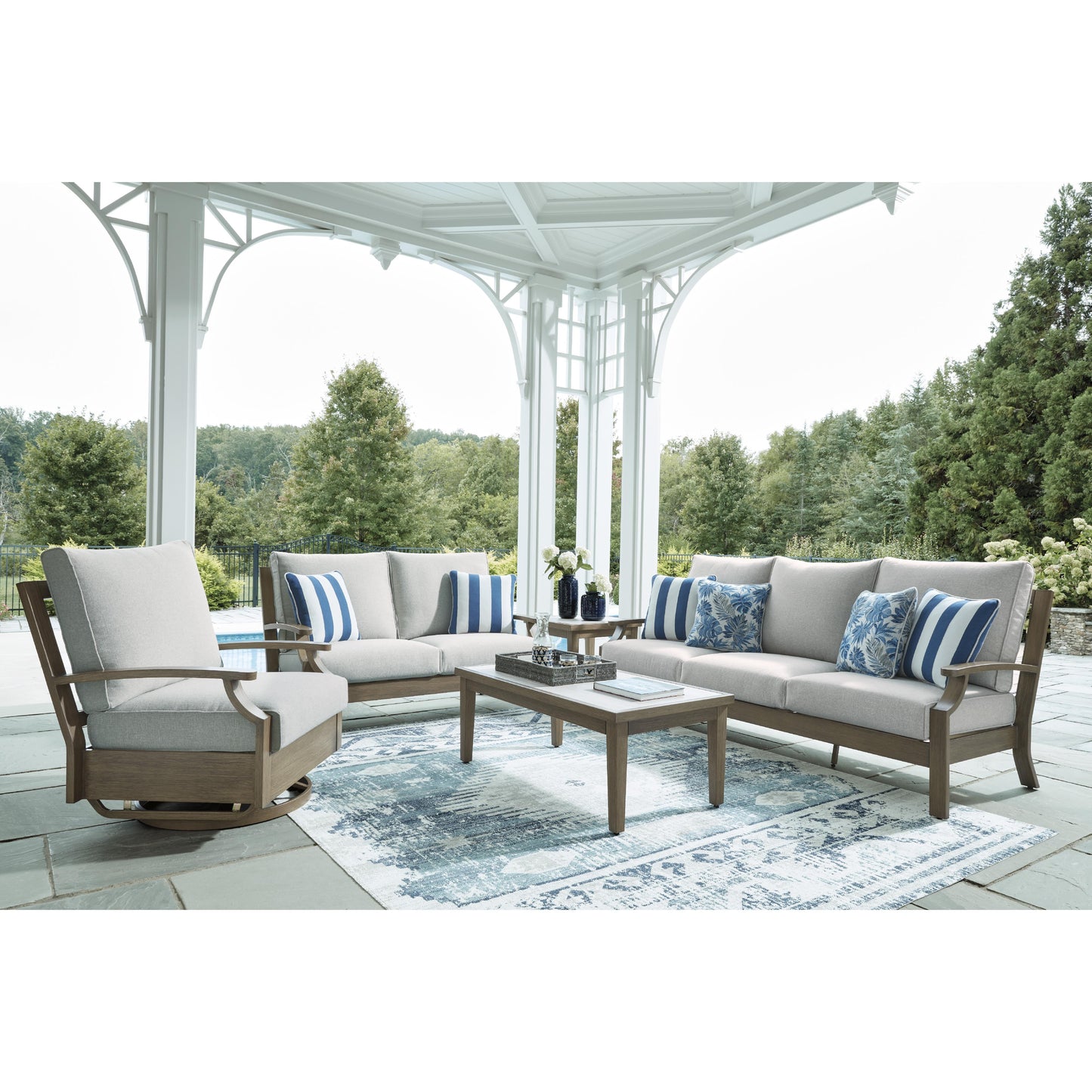 Signature Design by Ashley Rainier Ranch P701-821 Swivel Glider Chair with Cushion IMAGE 9