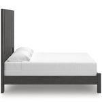  Signature Design by Ashley Fraluna B3370B8 King Panel Bed IMAGE 3