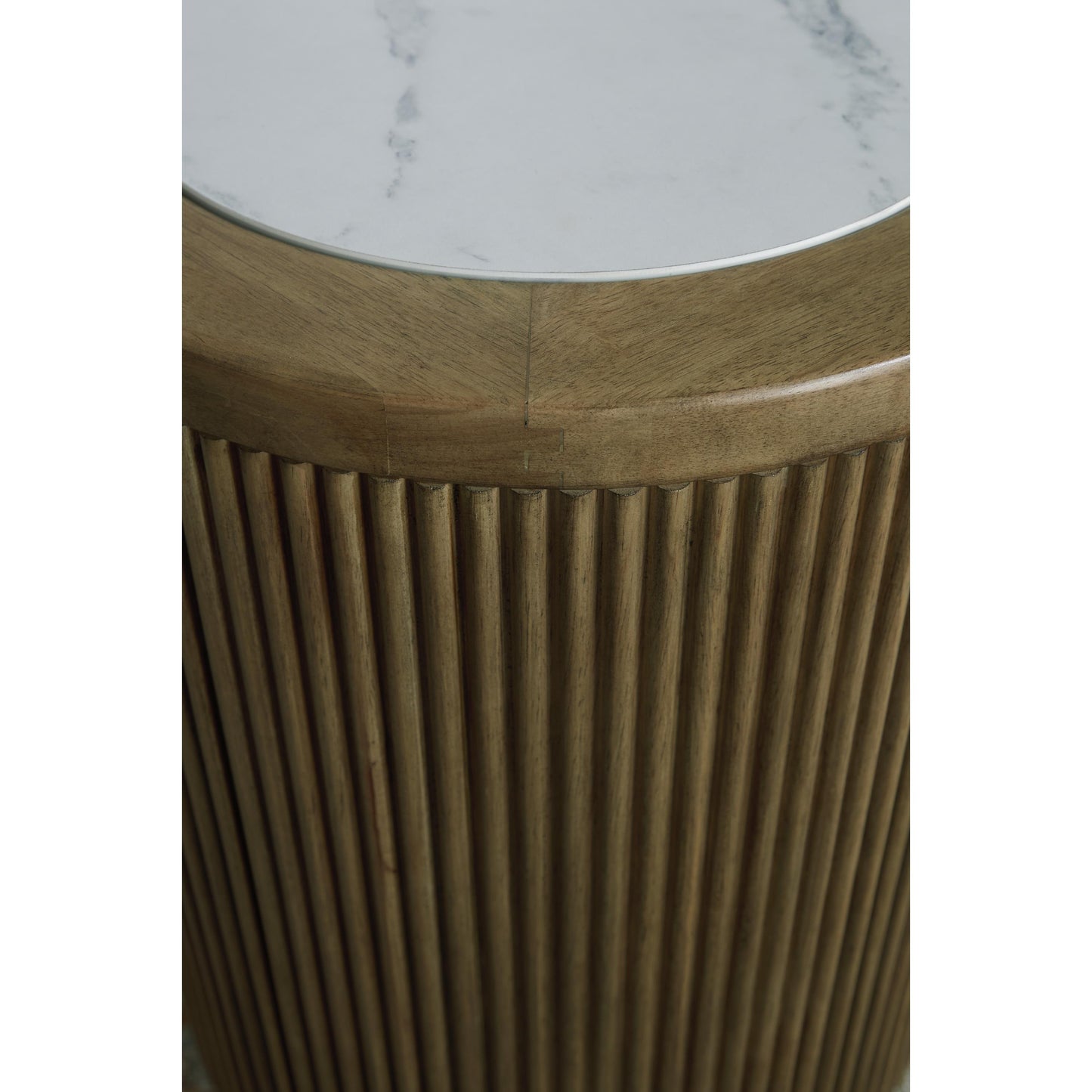 Signature Design by Ashley Camdill T808-6 Round End Table IMAGE 5