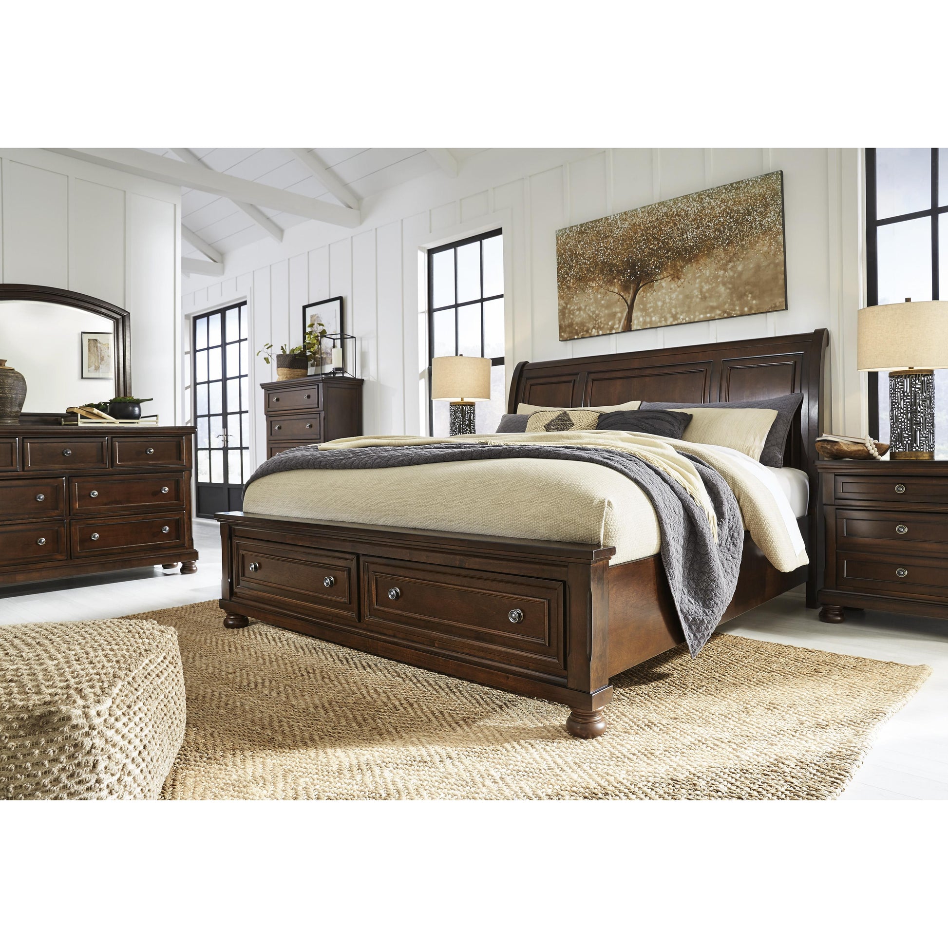 Millennium Porter B697B45 King Sleigh Storage Bed IMAGE 7