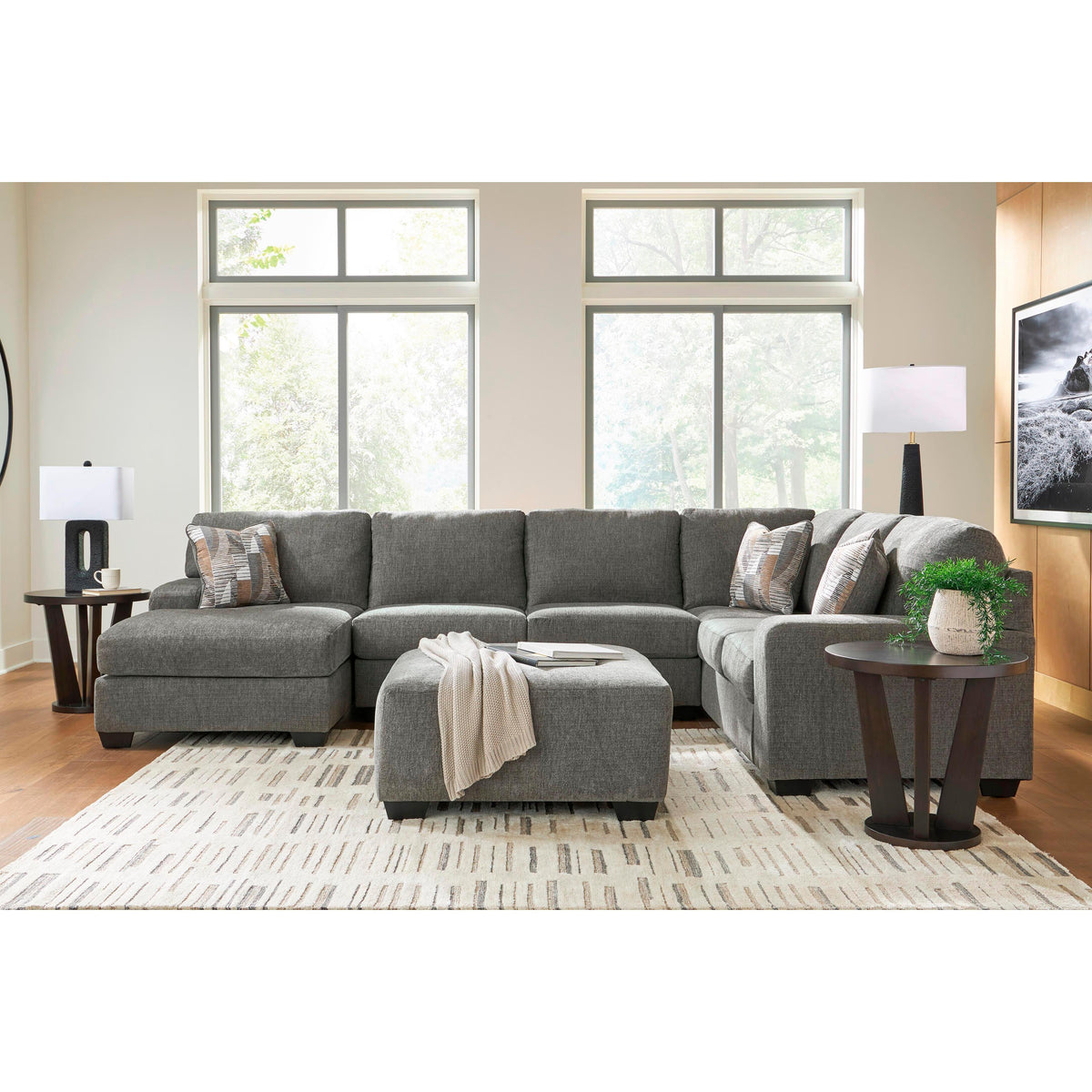  Signature Design by Ashley Clarington PC48405S5 3 pc Sleeper Sectional with Chaise IMAGE 4