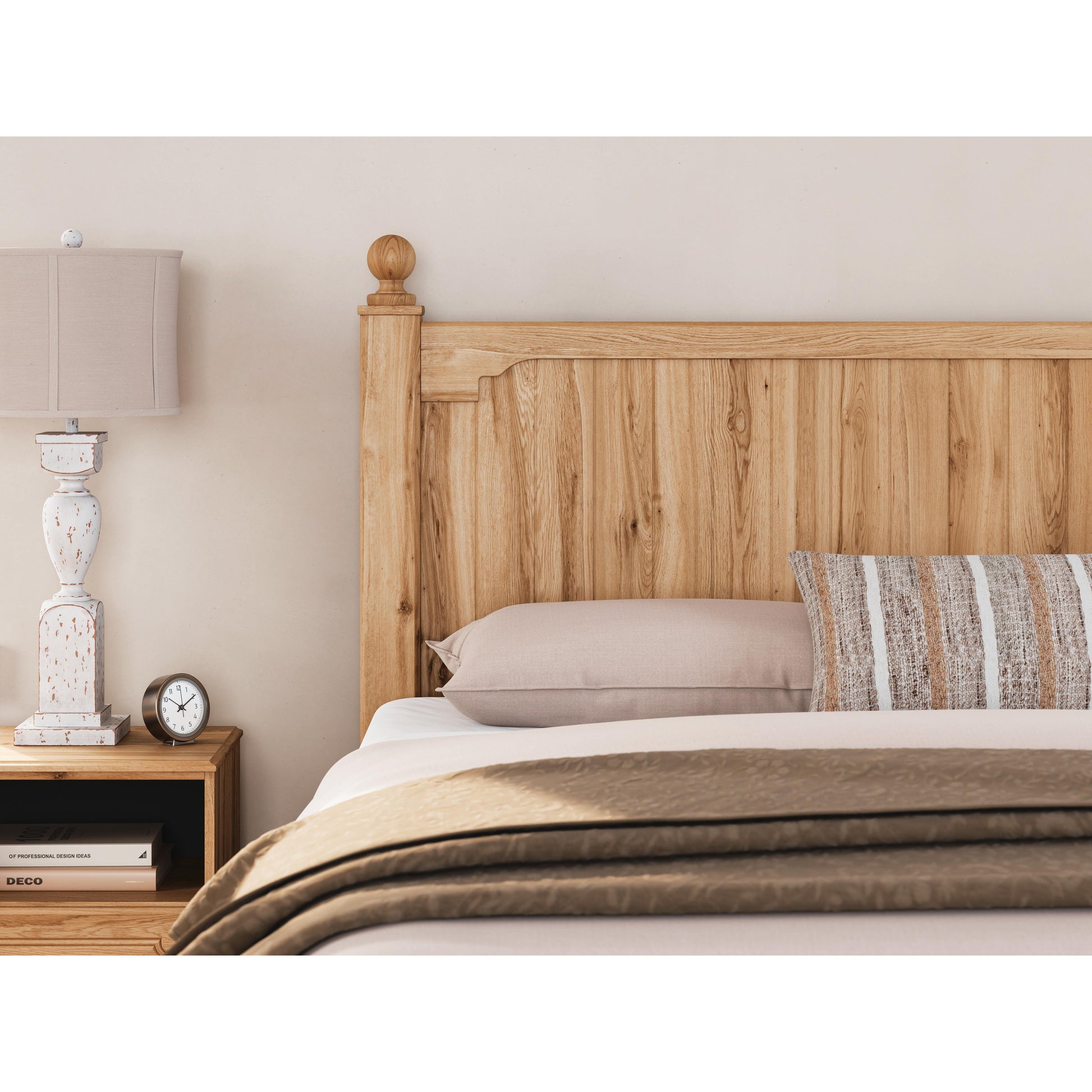 Signature Design by Ashley Aleaport PCB1075B8 King Panel Bed IMAGE 6