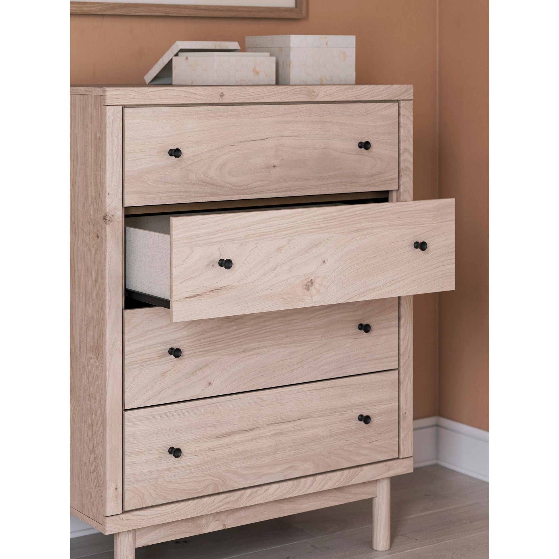 Signature Design by Ashley Arloster PCB1566-244 Four Drawer Chest IMAGE 8