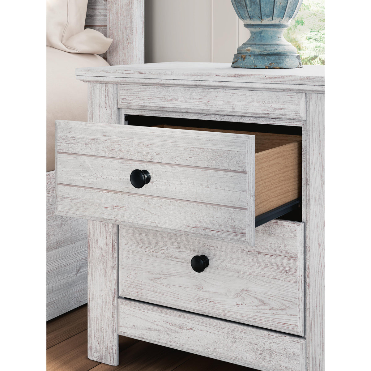  Signature Design by Ashley Makidern PCB1171-92 Two Drawer Night Stand IMAGE 10