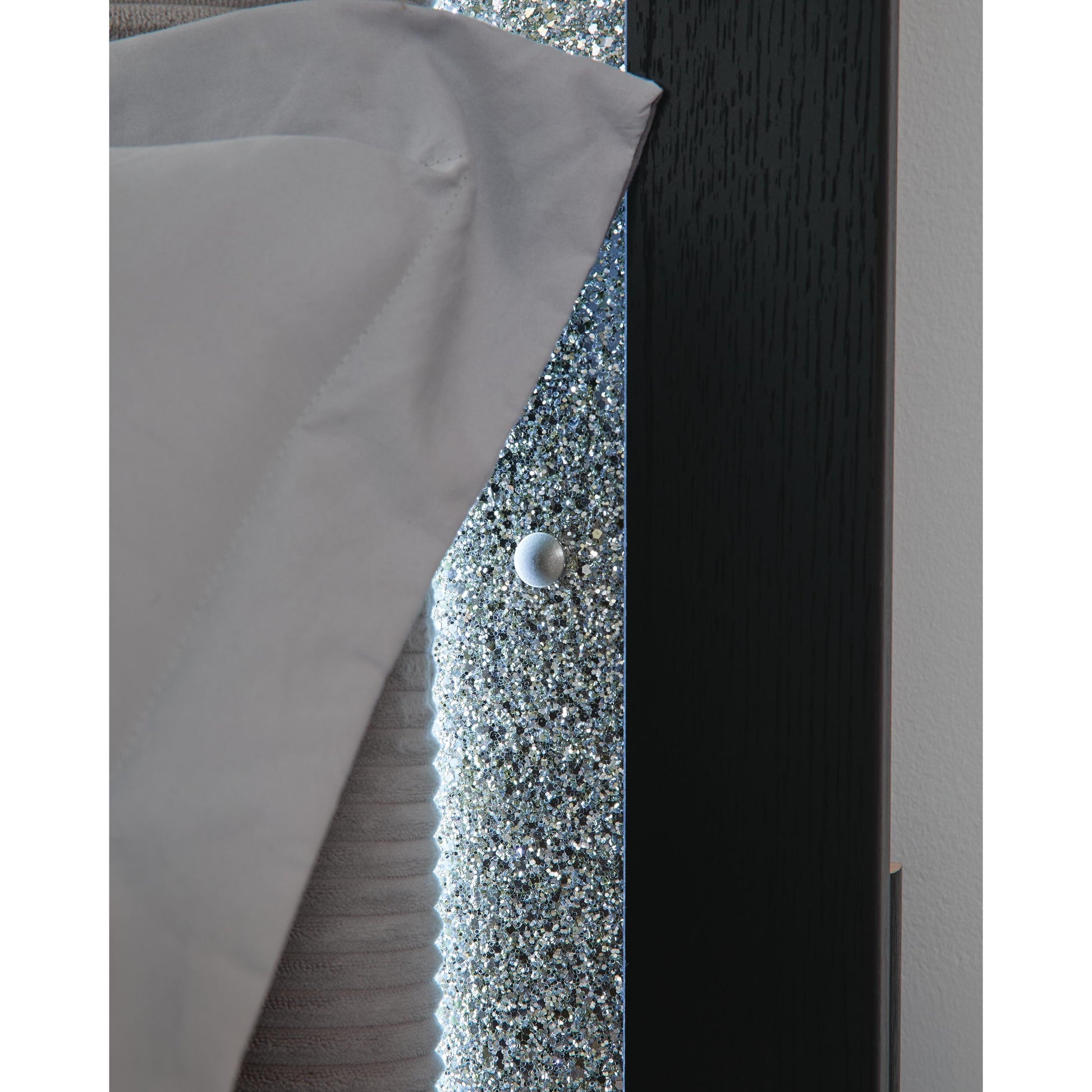  Signature Design by Ashley Maeling Twin Upholstered Panel Bed PCB1115-52/PCB1115-53/PCB1115-83 IMAGE 6