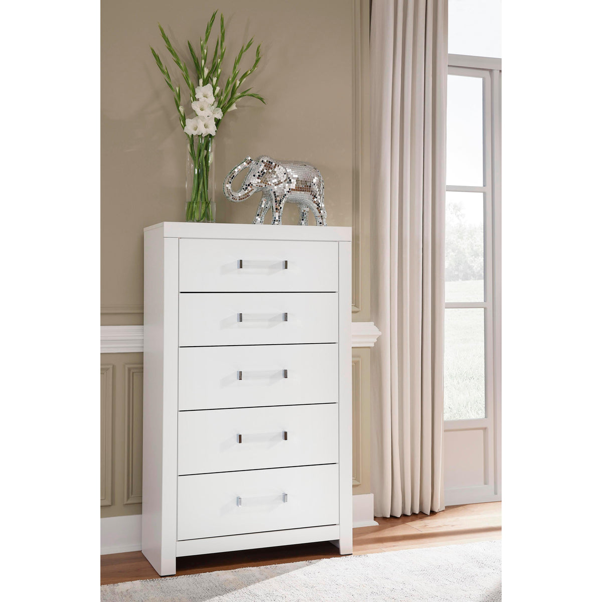  Signature Design by Ashley Maeling 5-Drawer Chest PCB1119-46 IMAGE 4