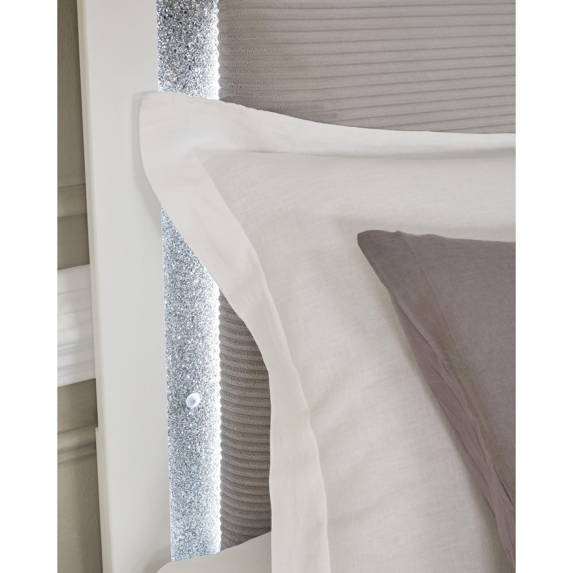 Signature Design by Ashley Maeling King Upholstered Panel Bed PCB1119-56/PCB1119-58/PCB1119-97 IMAGE 7