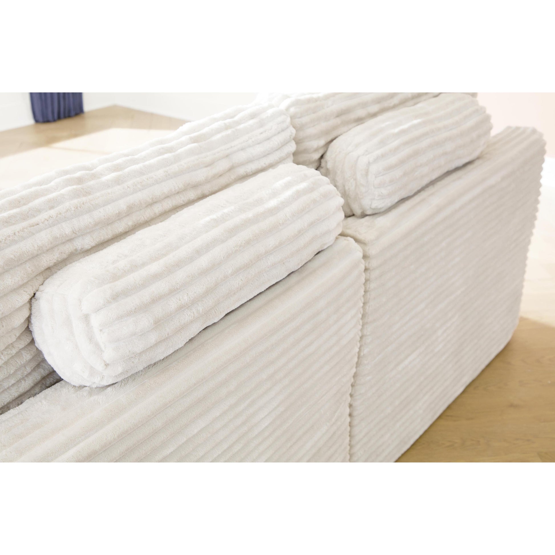  Signature Design by Ashley Fannin PC84304S1 4 pc Sectional with Ottoman IMAGE 7
