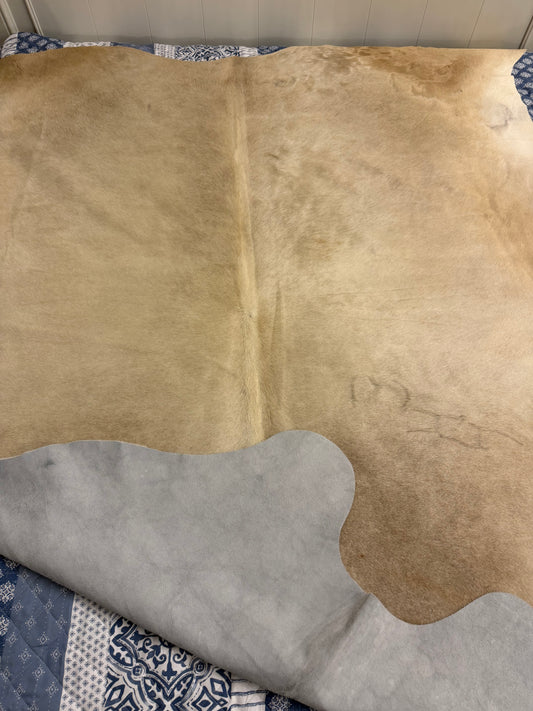 Authentic Cowhide Rug | Sunshine Cowhides #45412 Large