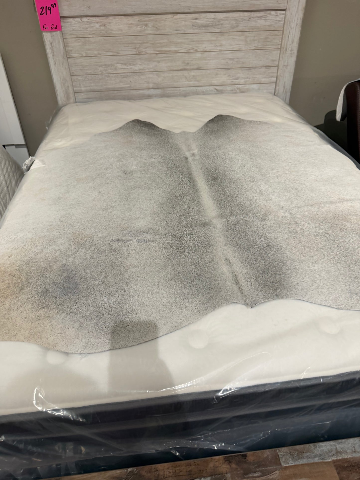 Authentic Cowhide Rug | Sunshine Cowhides #47951 Small