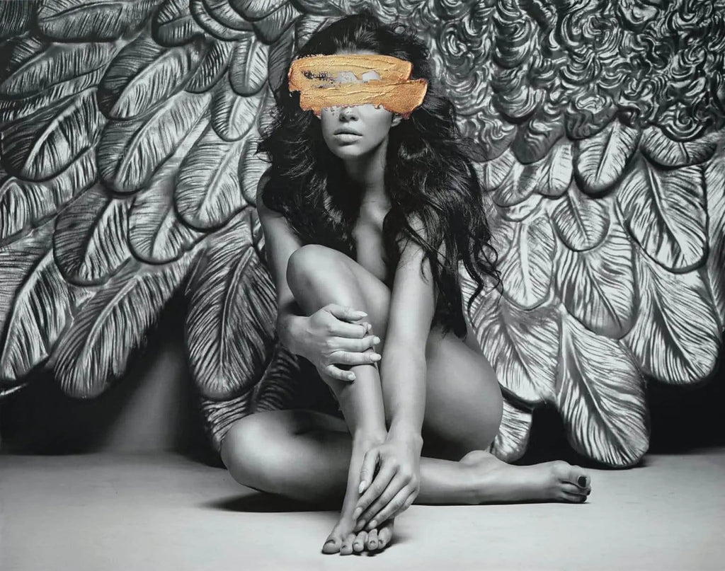 TT1920 BLK/WHT  Nude Lady w/Gold Mask 71x56 Classy Art