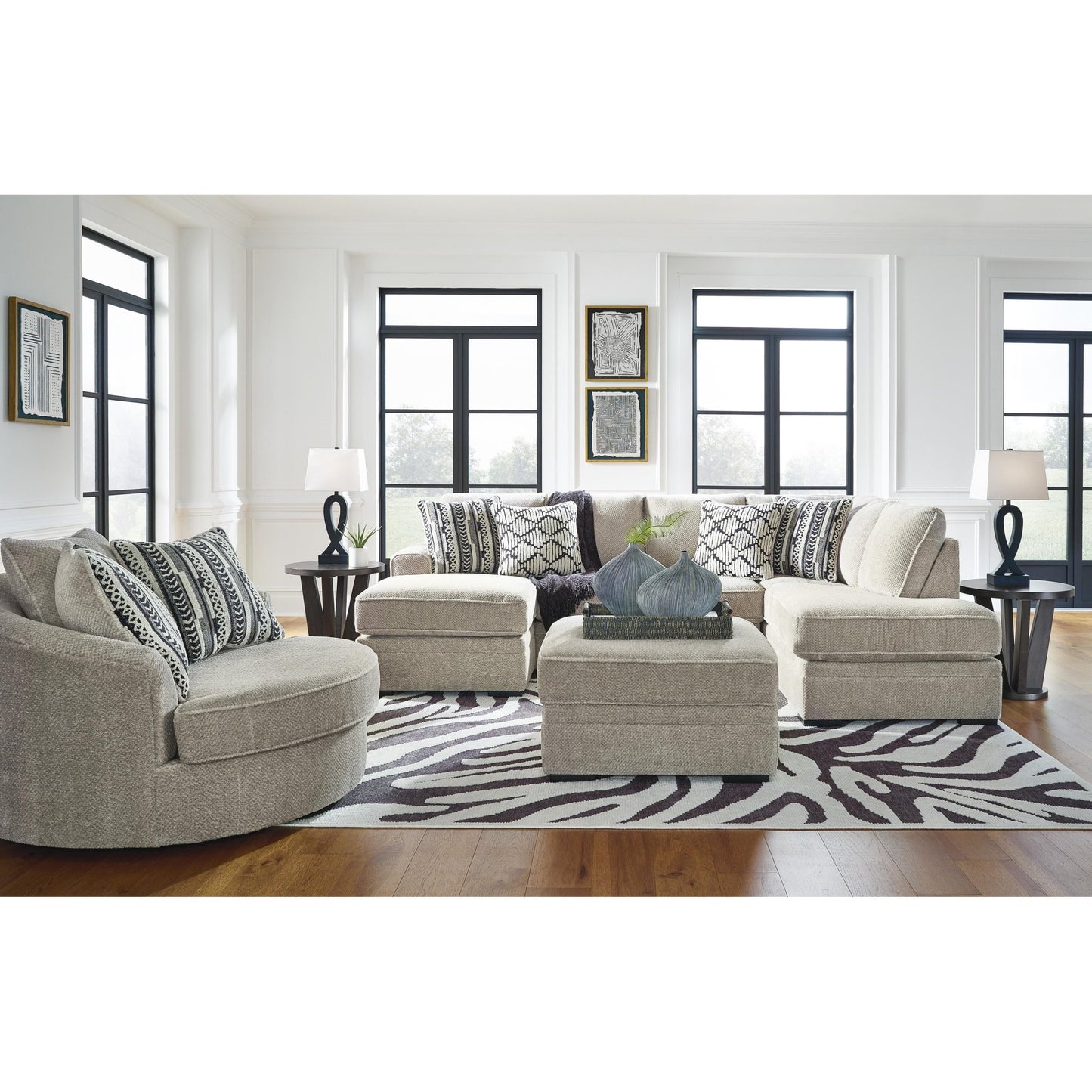 Benchcraft Calnita 2050221 Oversized Swivel Accent Chair - American Furniture of Slidell
