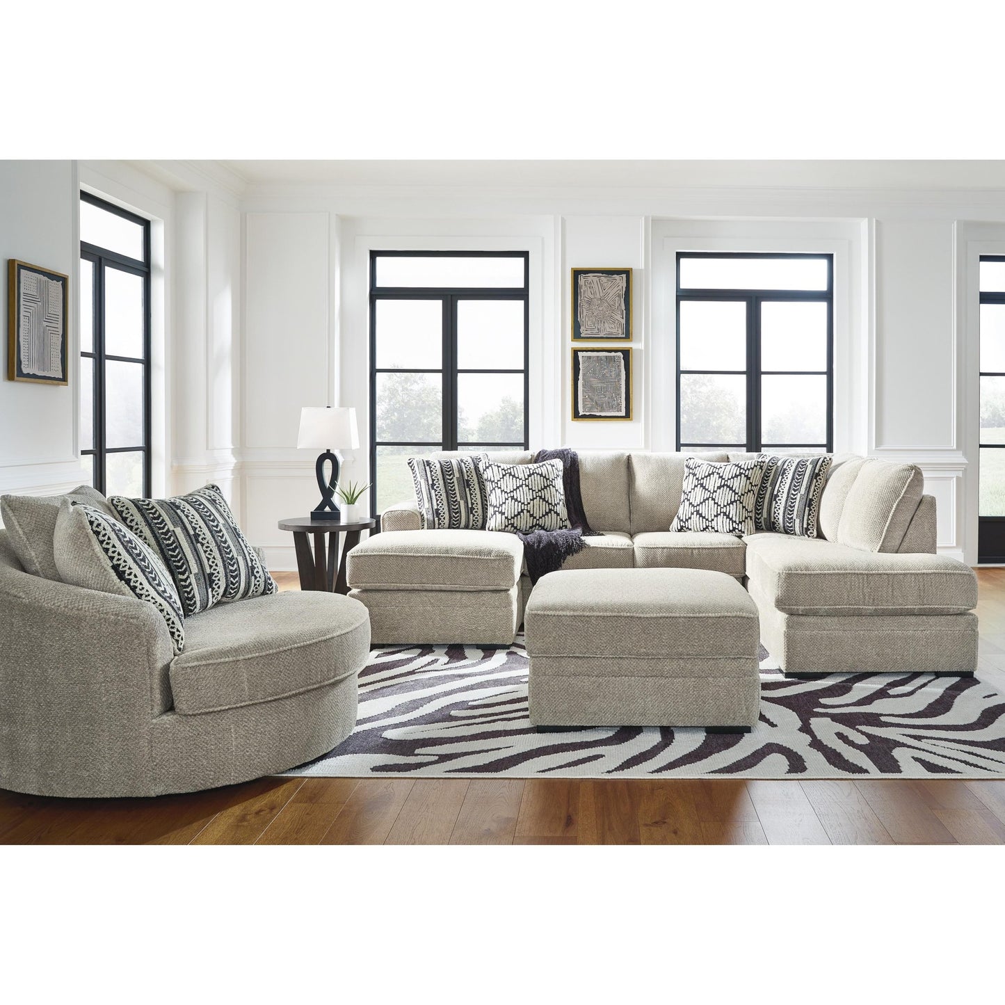 Benchcraft Calnita 2050221 Oversized Swivel Accent Chair - American Furniture of Slidell