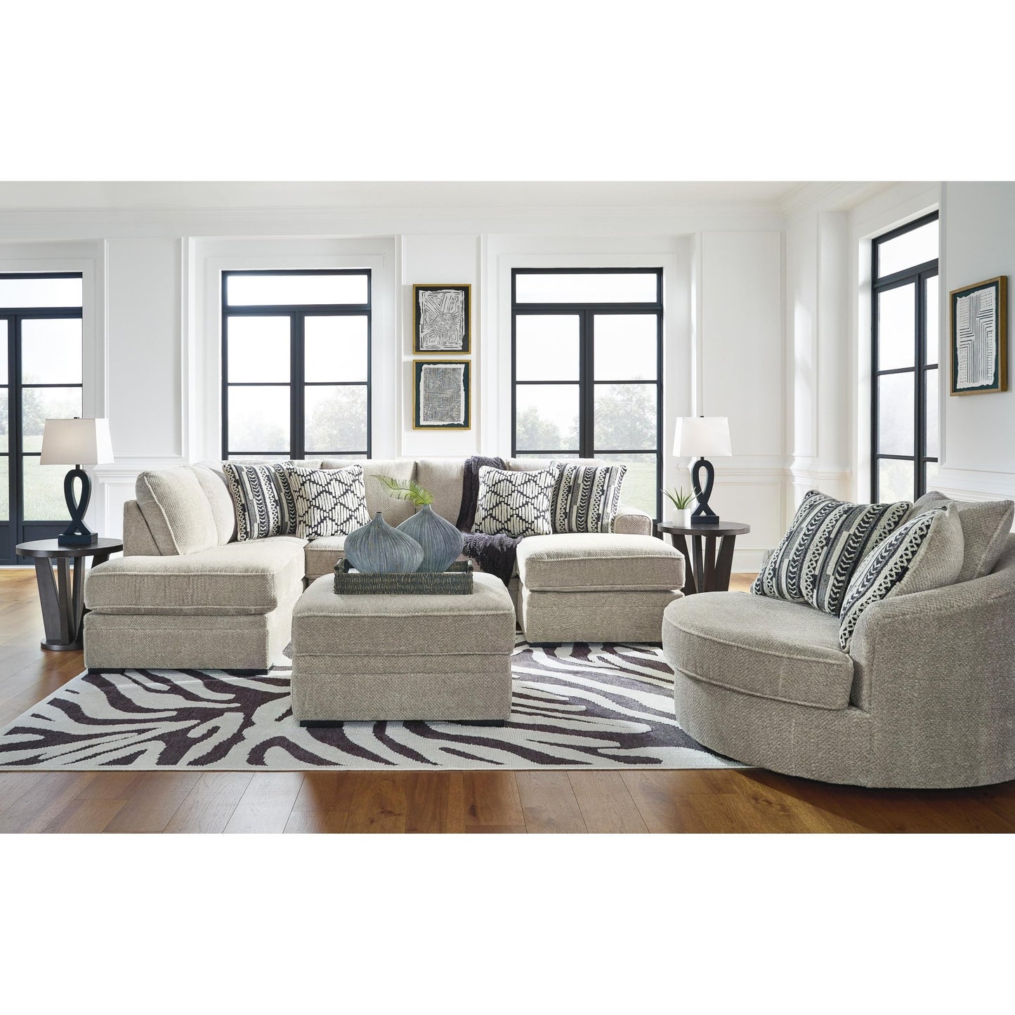 Benchcraft Calnita 2050221 Oversized Swivel Accent Chair - American Furniture of Slidell