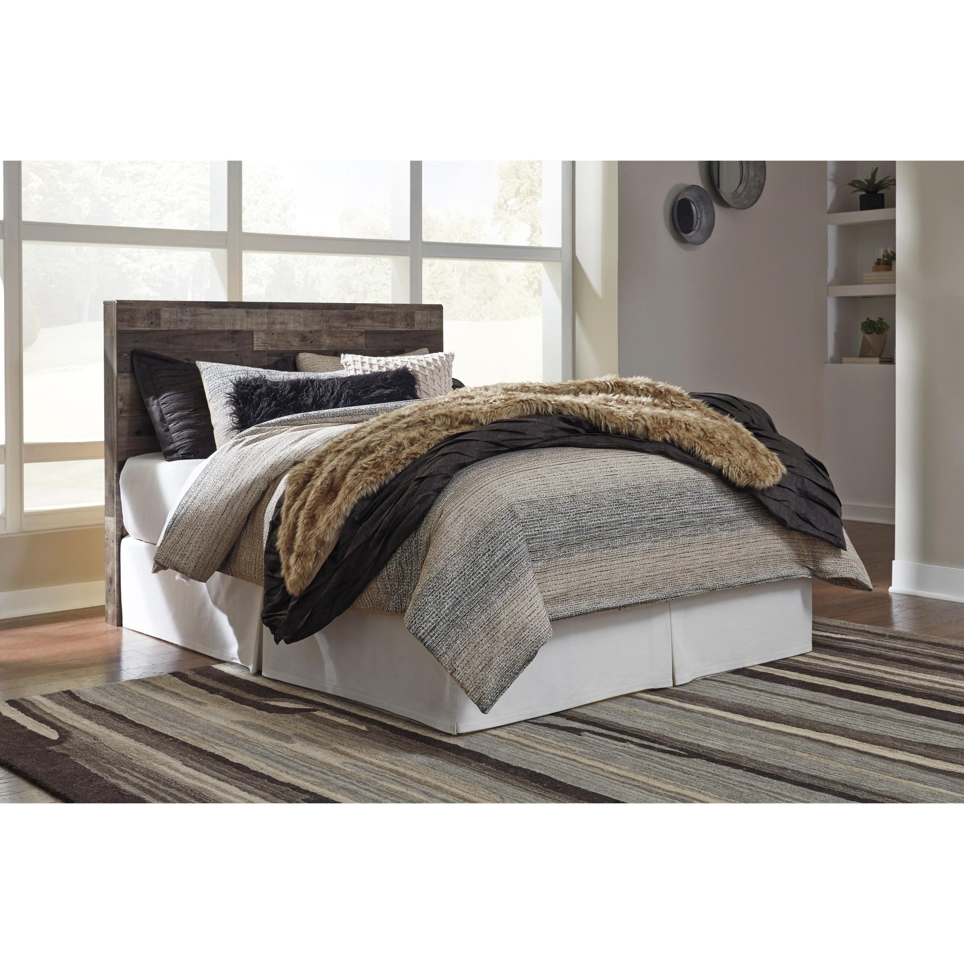Benchcraft Derekson B200 - 57 Queen Panel Headboard - American Furniture of Slidell