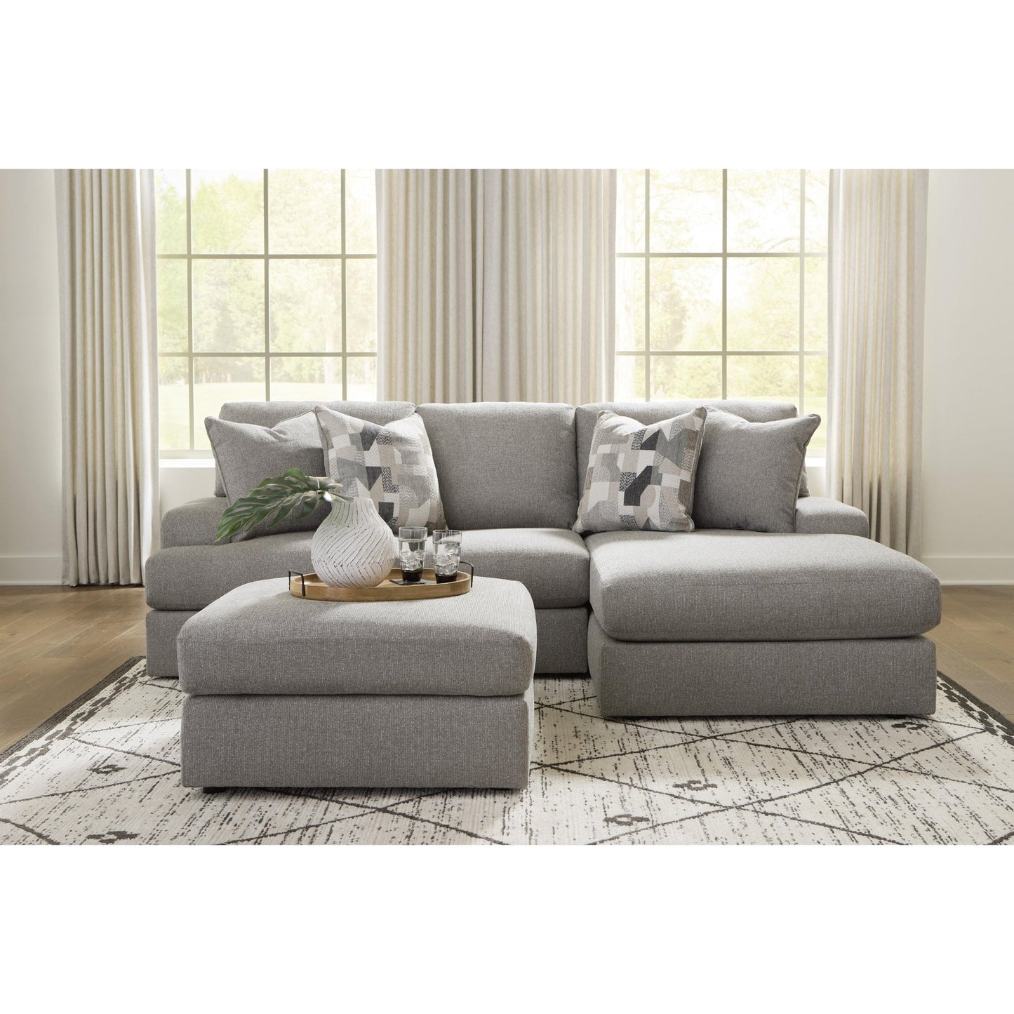 Benchcraft Lindon Fabric 2 pc Sectional 8470455/8470417 - American Furniture of Slidell