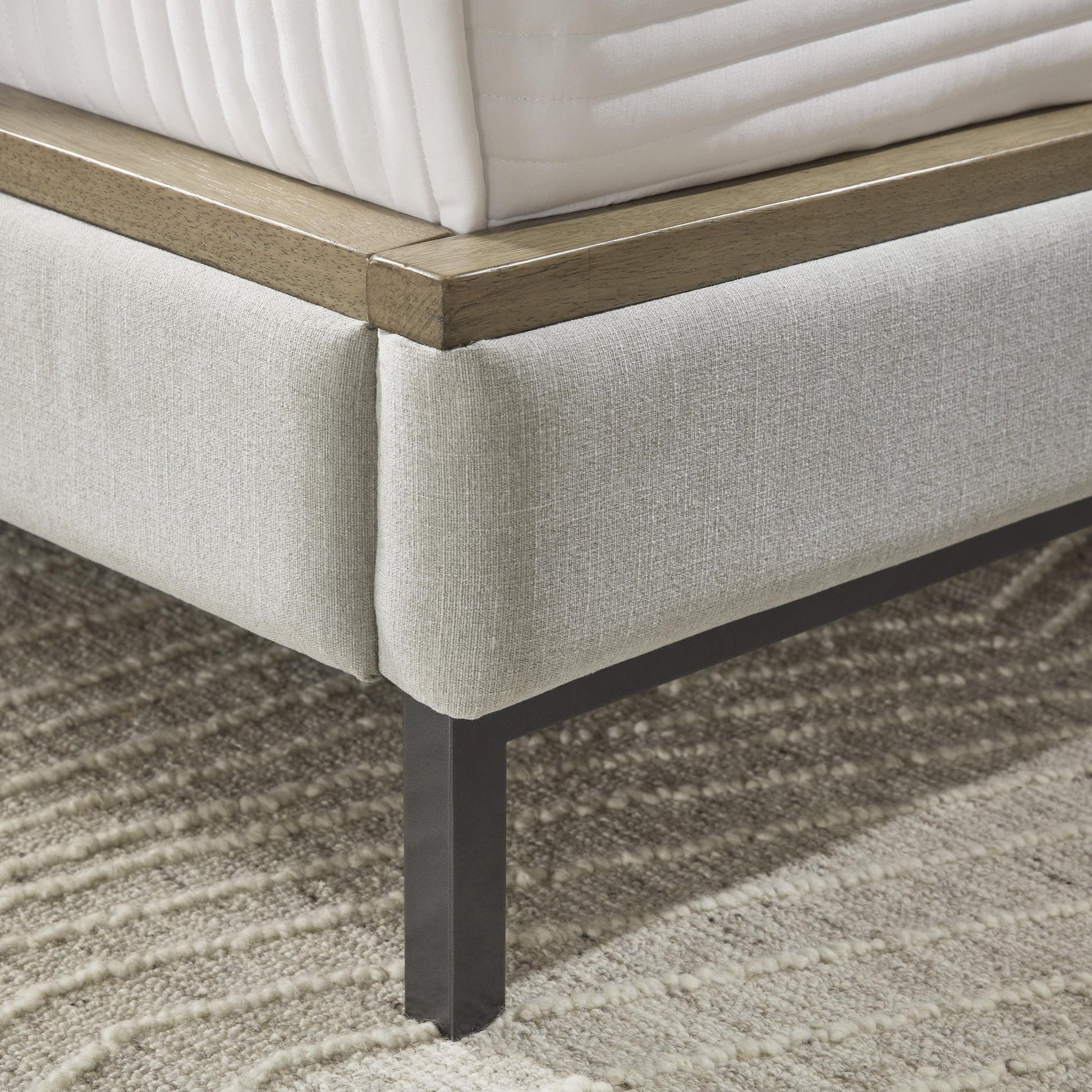 Benchcraft Tomtyn B622B4 King Upholstered Bed - American Furniture of Slidell
