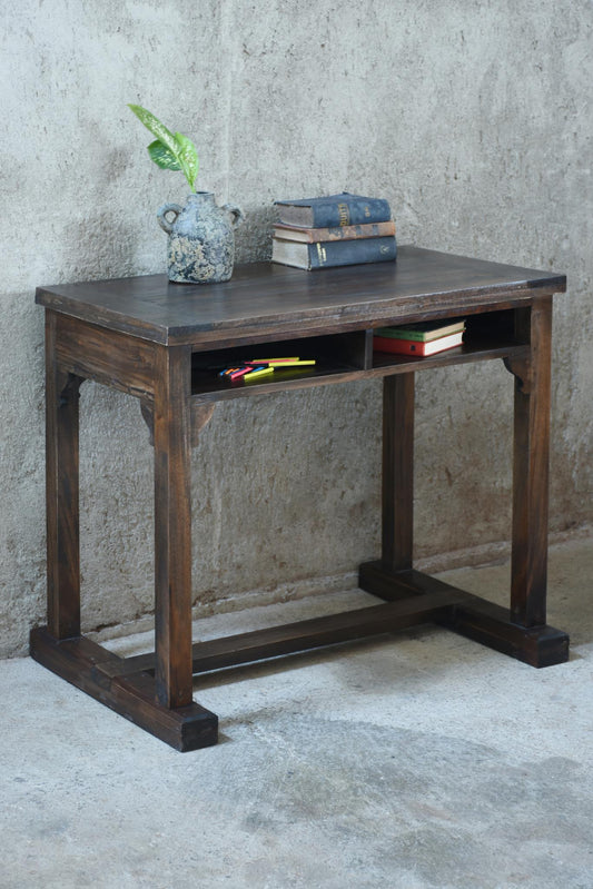 Colonial Desk 2 Storage Nooks (TAB269) 36.5 x 24 x 31.1 - FLOOR BOARD (color varies in picture) - American Furniture of Slidell