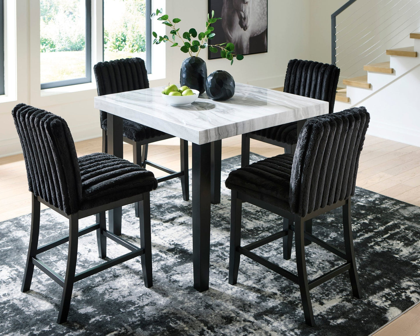 PCD571 Mervannie 5 PC Set - American Furniture of Slidell