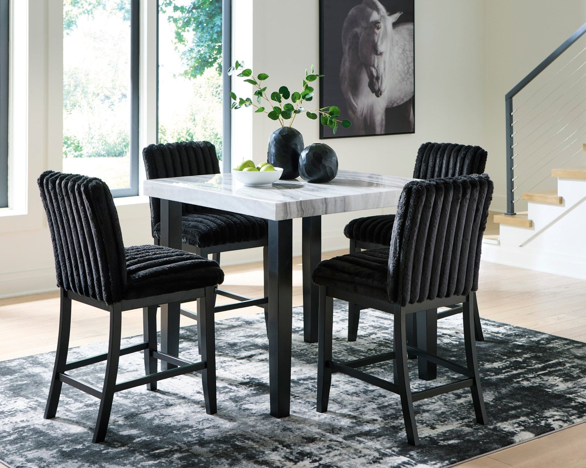 PCD571 Mervannie 5 PC Set - American Furniture of Slidell