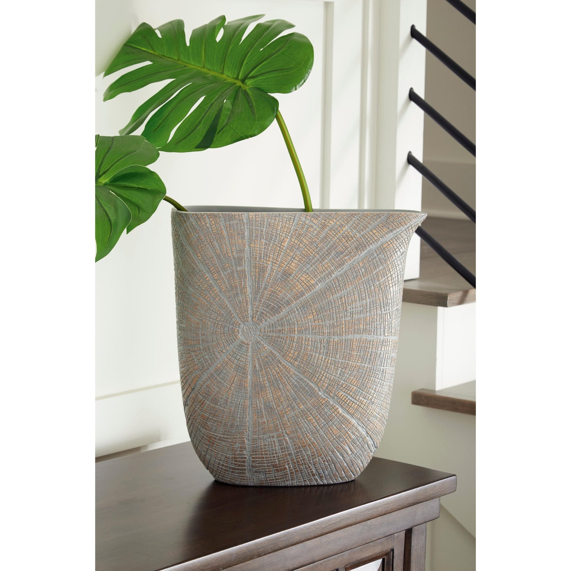 Signature Design by Ashley Ardenley A2000608 Vase - American Furniture of Slidell