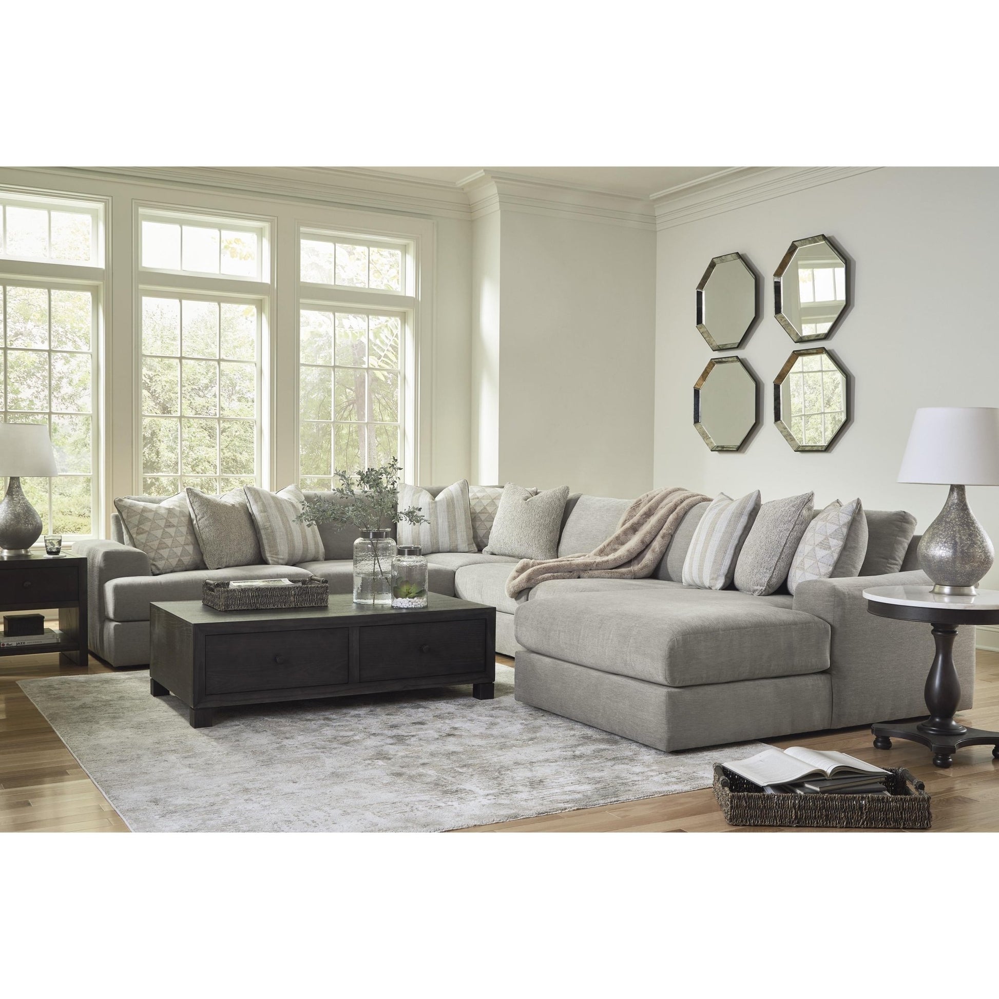 Signature Design by Ashley Avaliyah 58103S12 6 pc Sectional with Chaise - American Furniture of Slidell