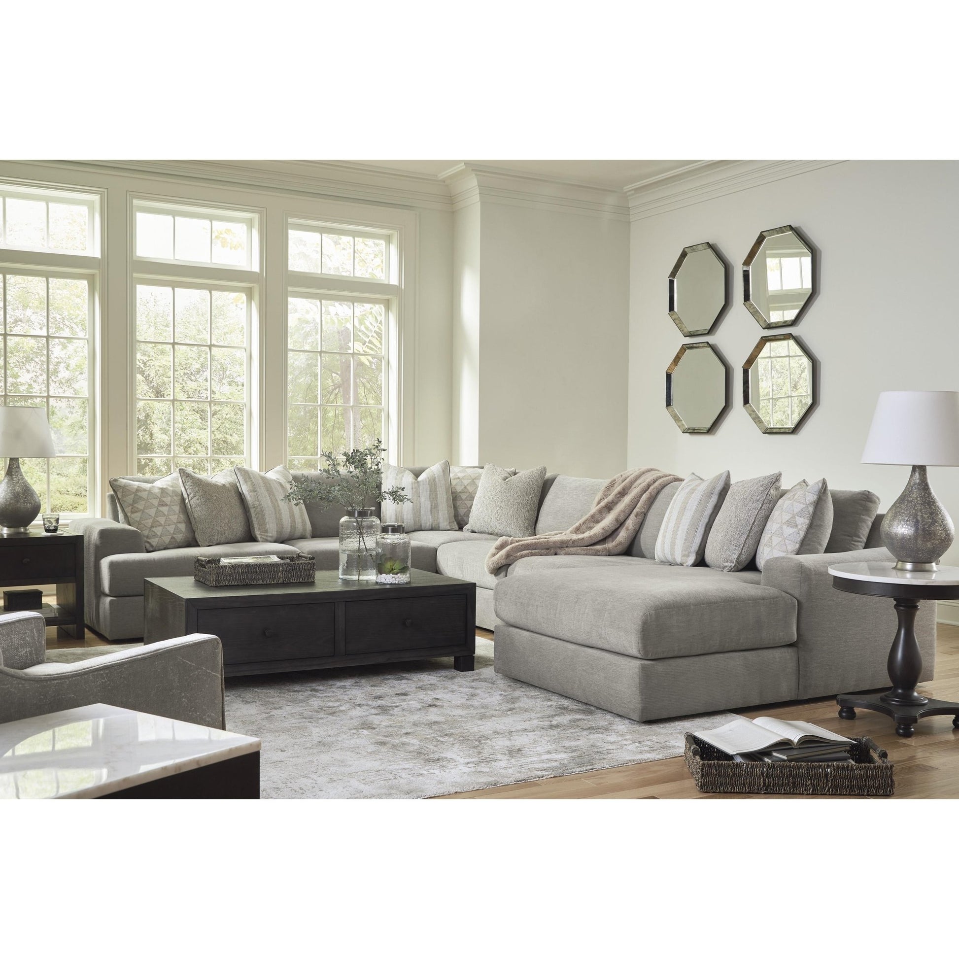 Signature Design by Ashley Avaliyah 58103S12 6 pc Sectional with Chaise - American Furniture of Slidell
