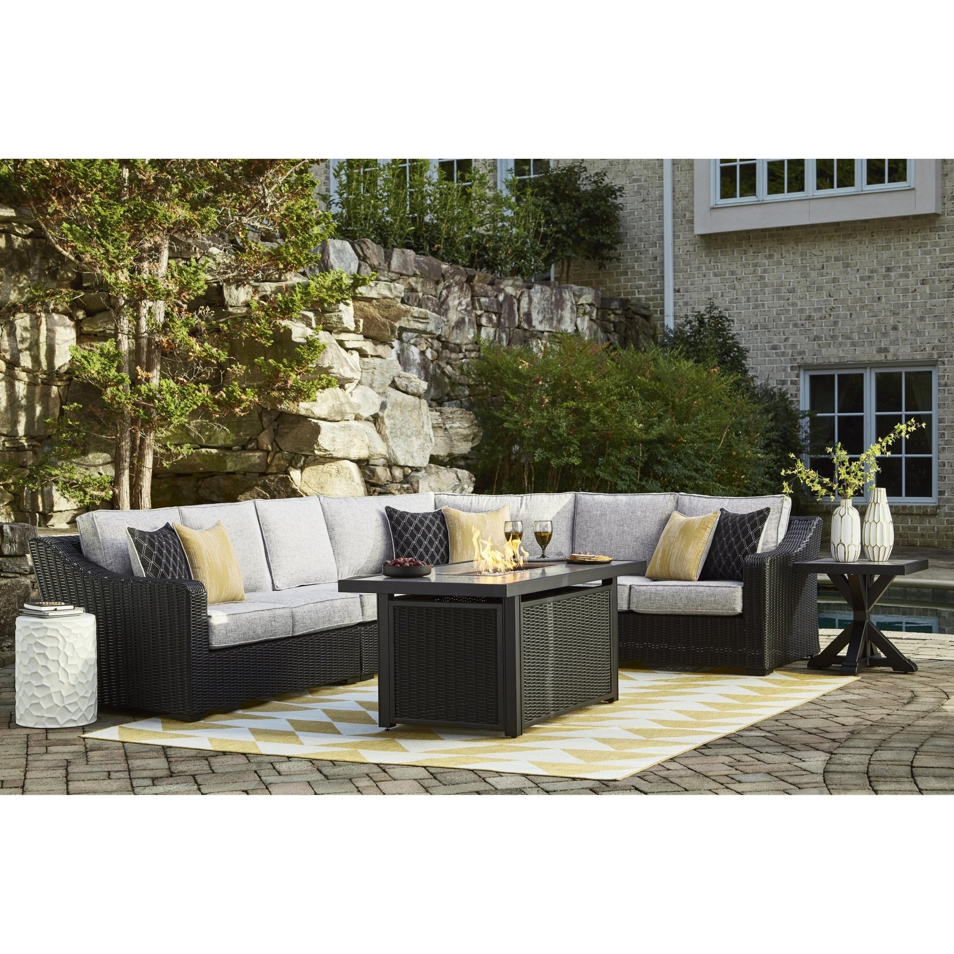 Signature Design by Ashley Beachcroft P792P2 4 pc Outdoor Sectional - American Furniture of Slidell