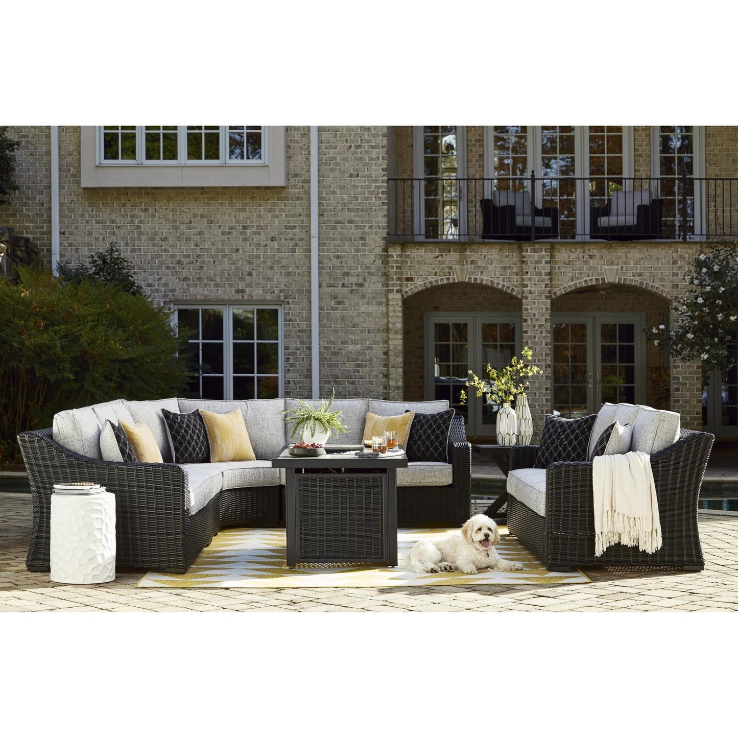Signature Design by Ashley Beachcroft P792P2 4 pc Outdoor Sectional - American Furniture of Slidell