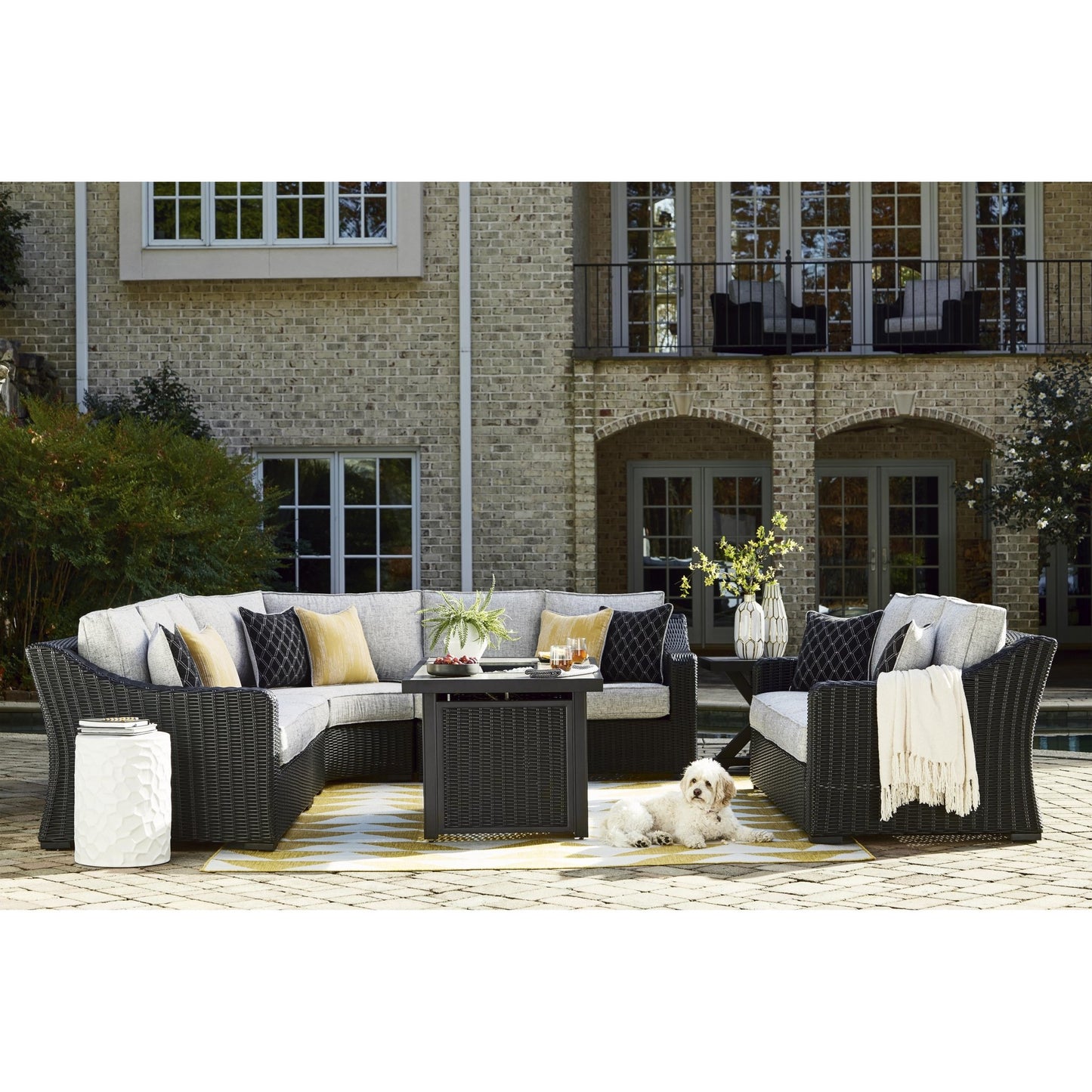 Signature Design by Ashley Beachcroft P792P2 4 pc Outdoor Sectional - American Furniture of Slidell