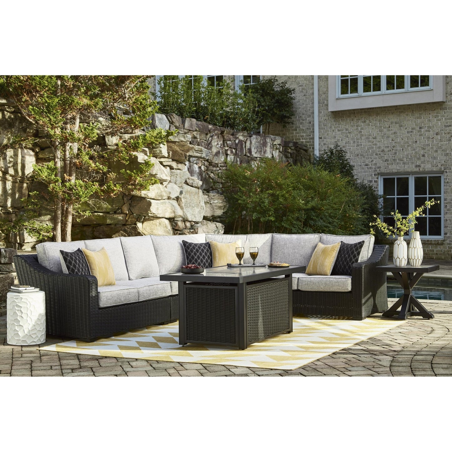 Signature Design by Ashley Beachcroft P792P2 4 pc Outdoor Sectional - American Furniture of Slidell
