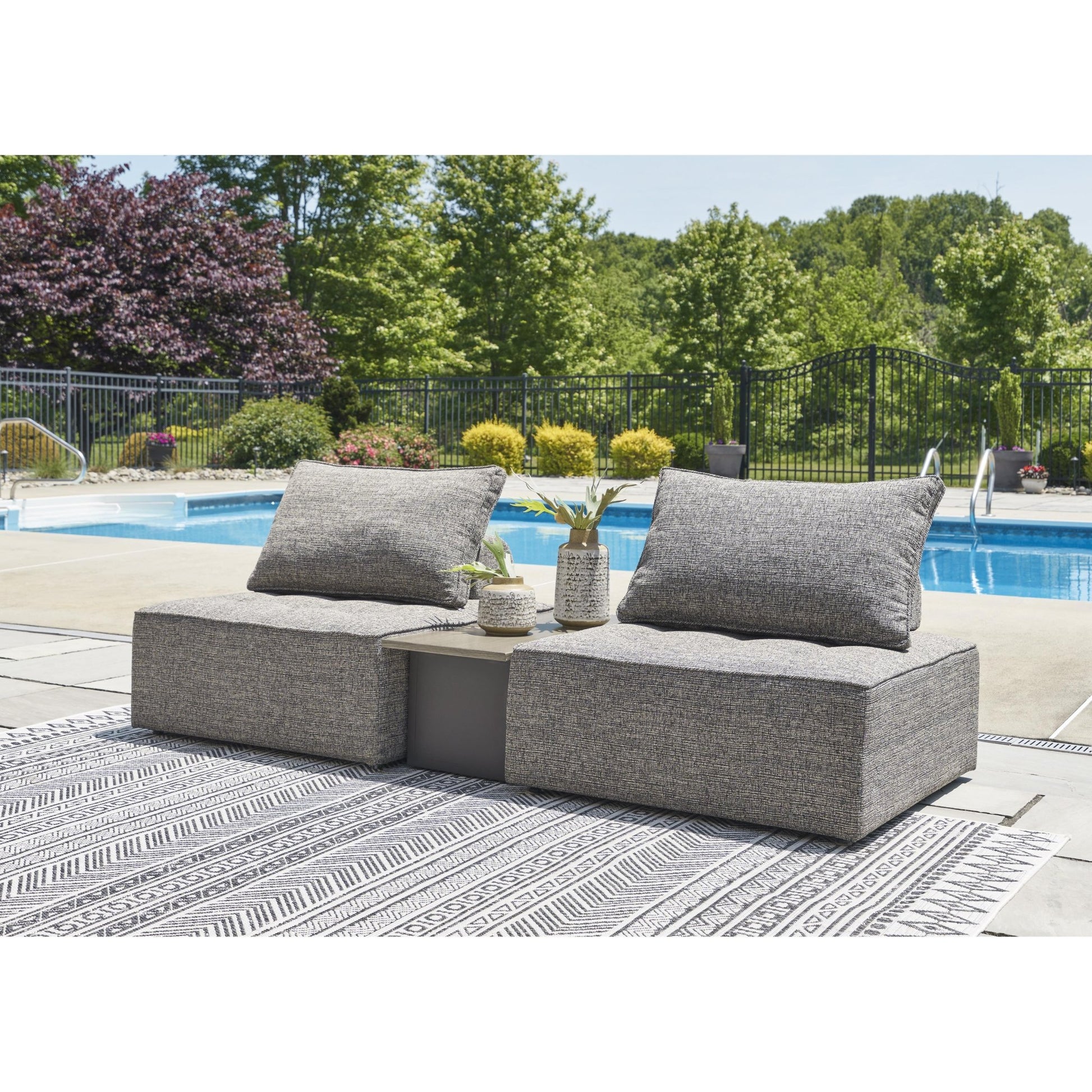 Signature Design by Ashley Bree Zee P160 - 821 Lounge Chair with Cushion - American Furniture of Slidell