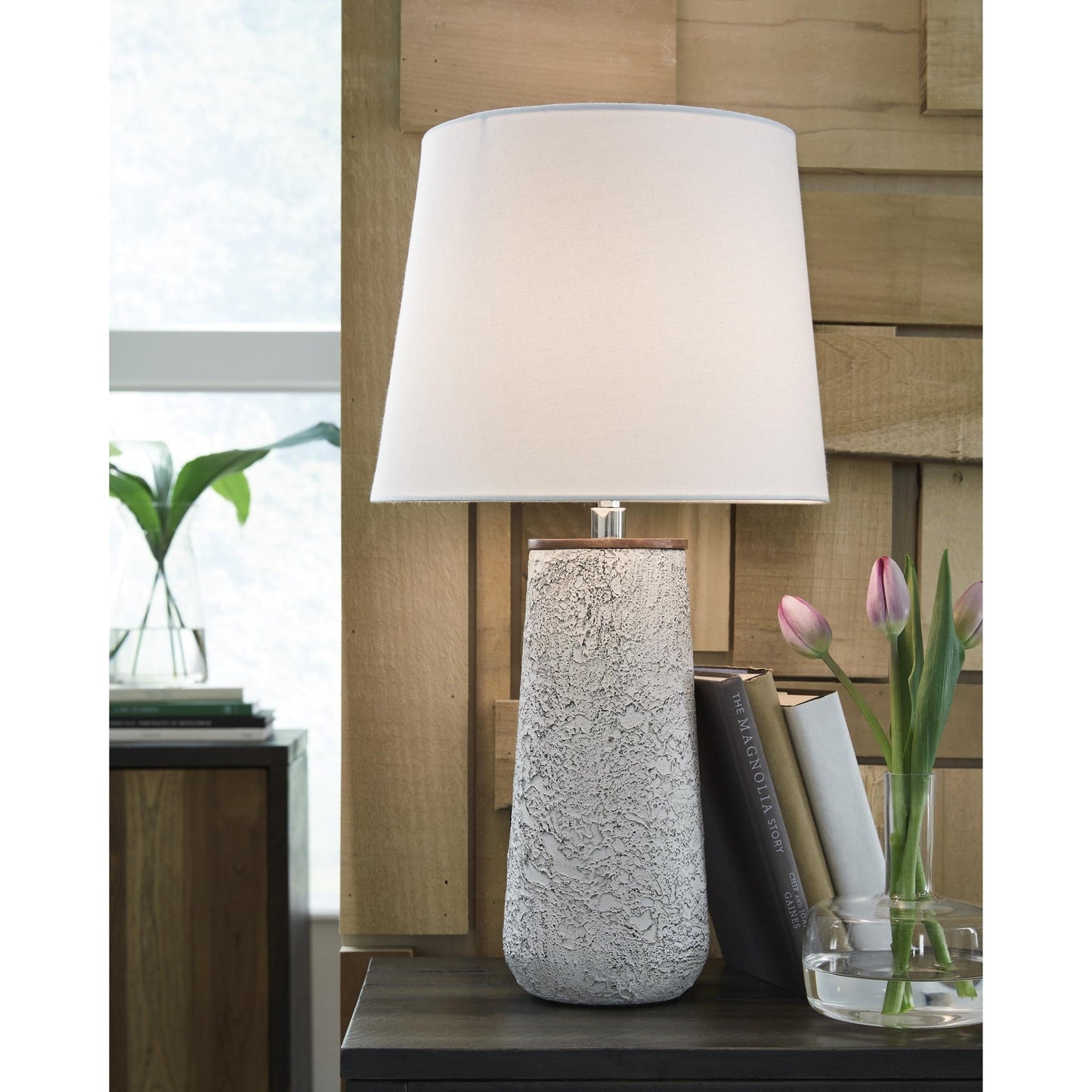 Signature Design by Ashley Chaston L204464 Metal Table Lamp - American Furniture of Slidell