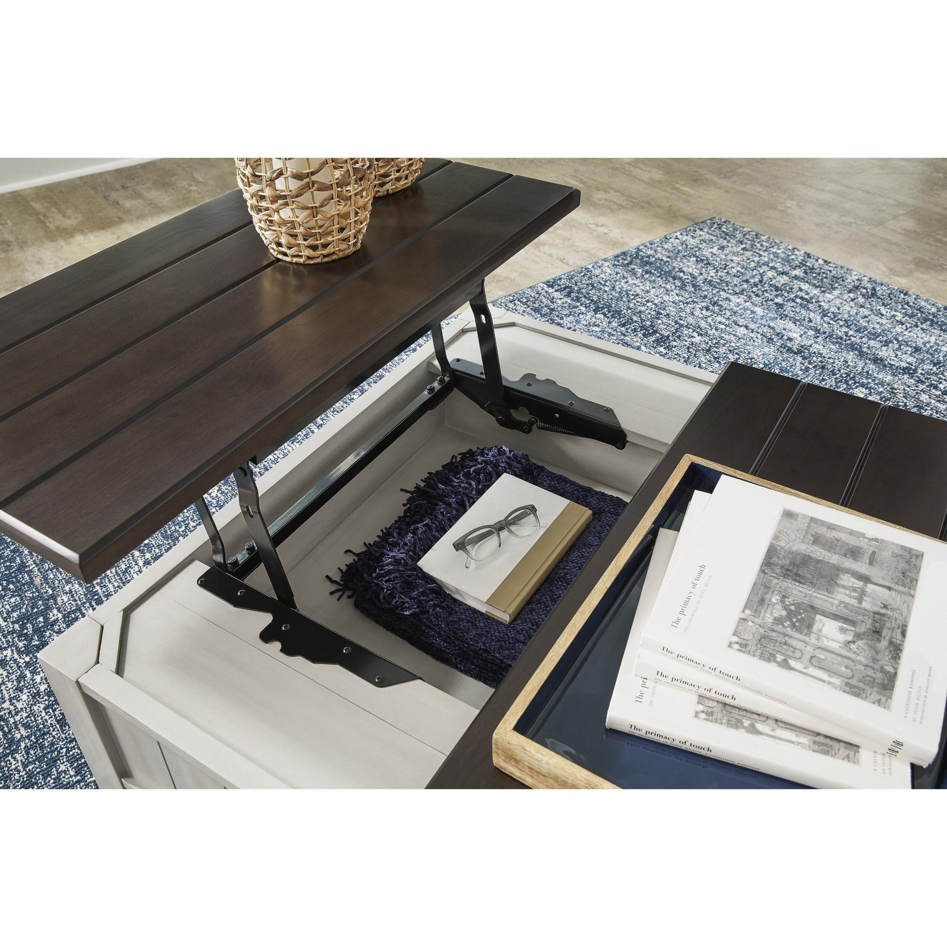 Signature Design by Ashley Darborn T796 - 00 Lift Top Cocktail Table - American Furniture of Slidell