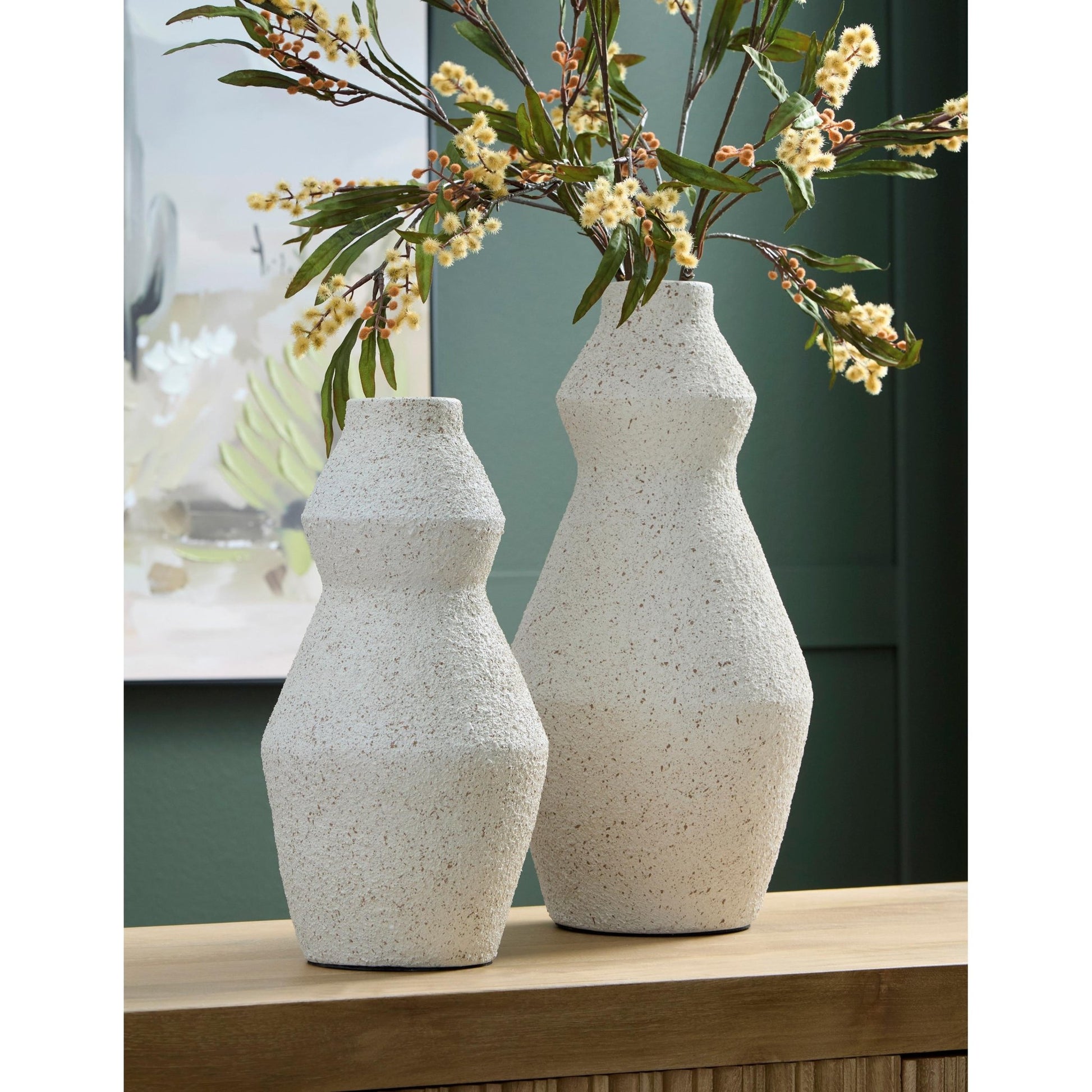 Signature Design by Ashley Dawthorne A2000851 Vase - American Furniture of Slidell