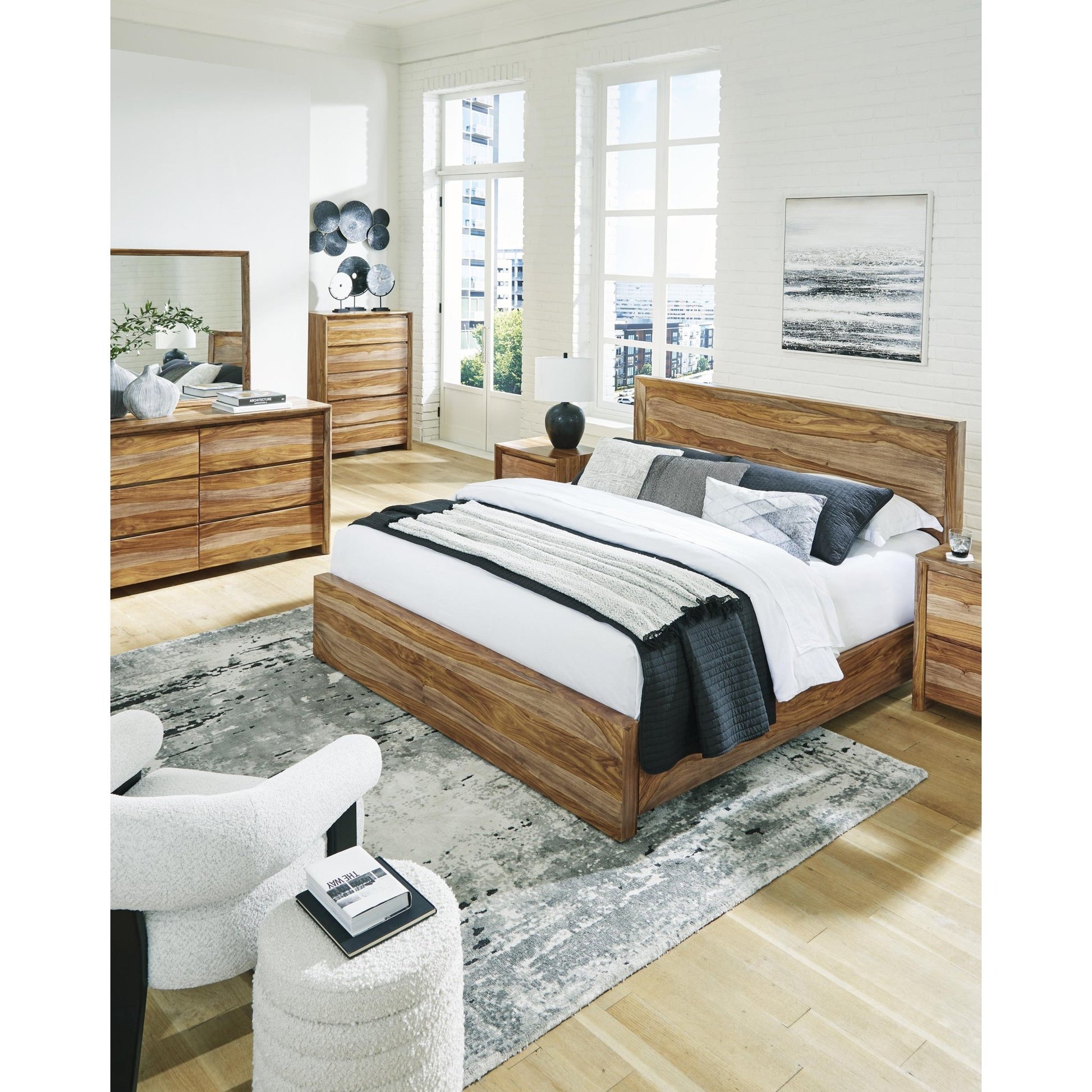 Signature Design by Ashley Dressonni B790B2 Queen Panel Bed - American Furniture of Slidell