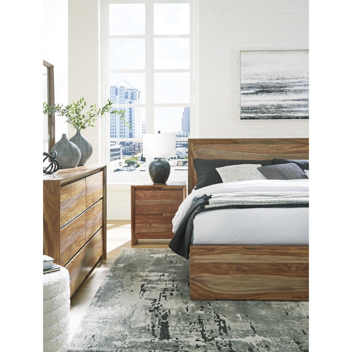 Signature Design by Ashley Dressonni B790B2 Queen Panel Bed - American Furniture of Slidell