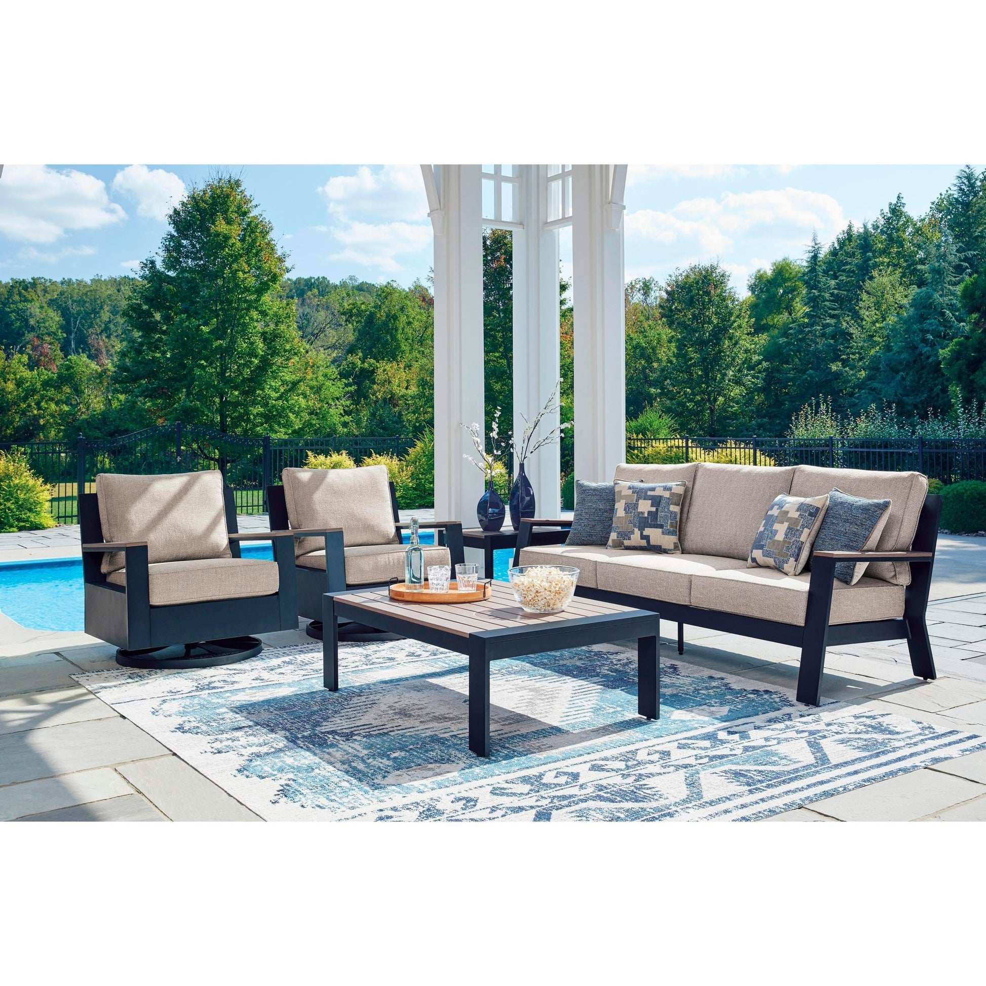 Signature Design by Ashley East Beach PCP587 - 701 Rectangular Cocktail Table - American Furniture of Slidell